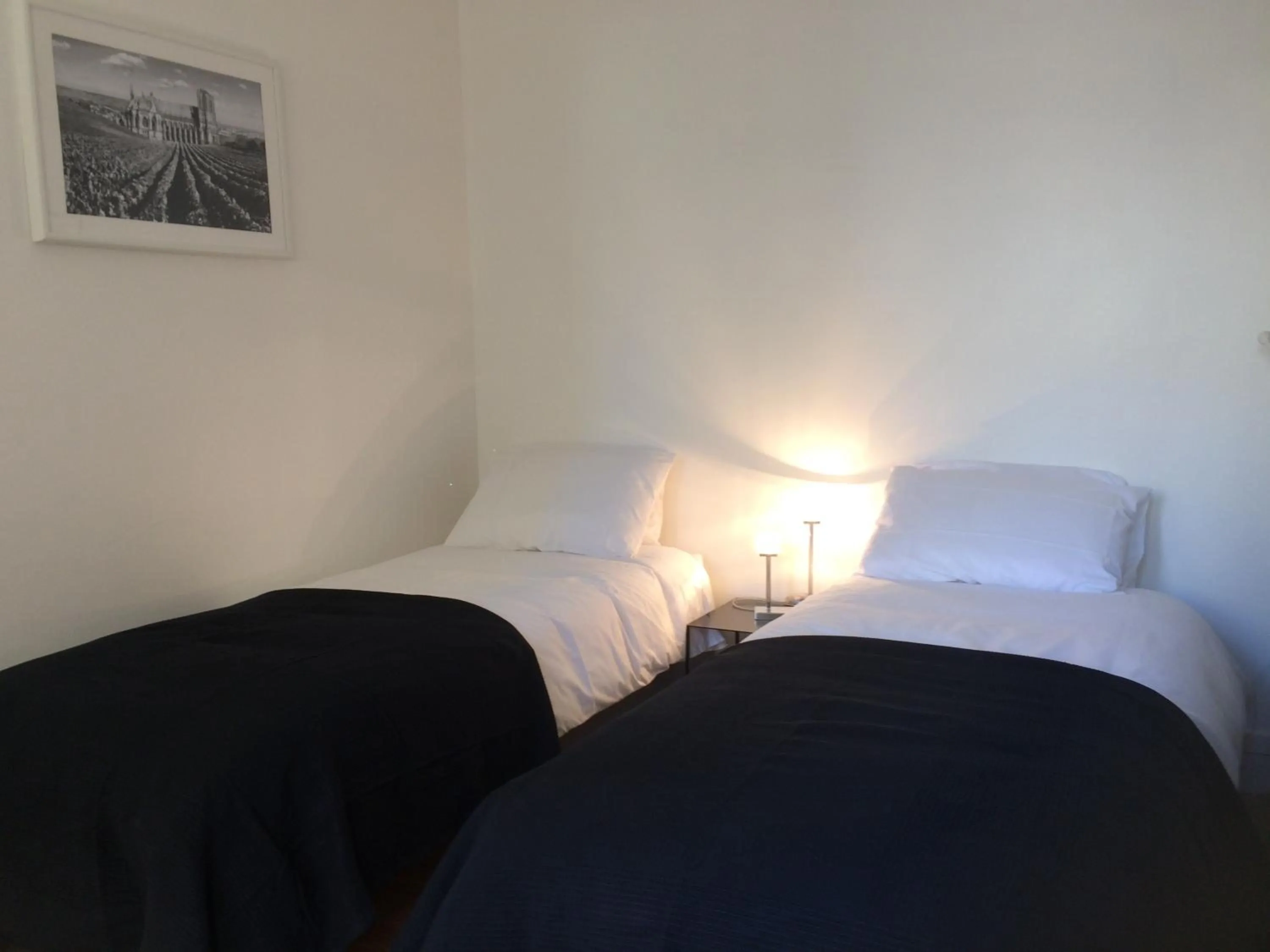 Photo of the whole room, Bed in LE NID DES HALLES, au cœur du Boulingrin