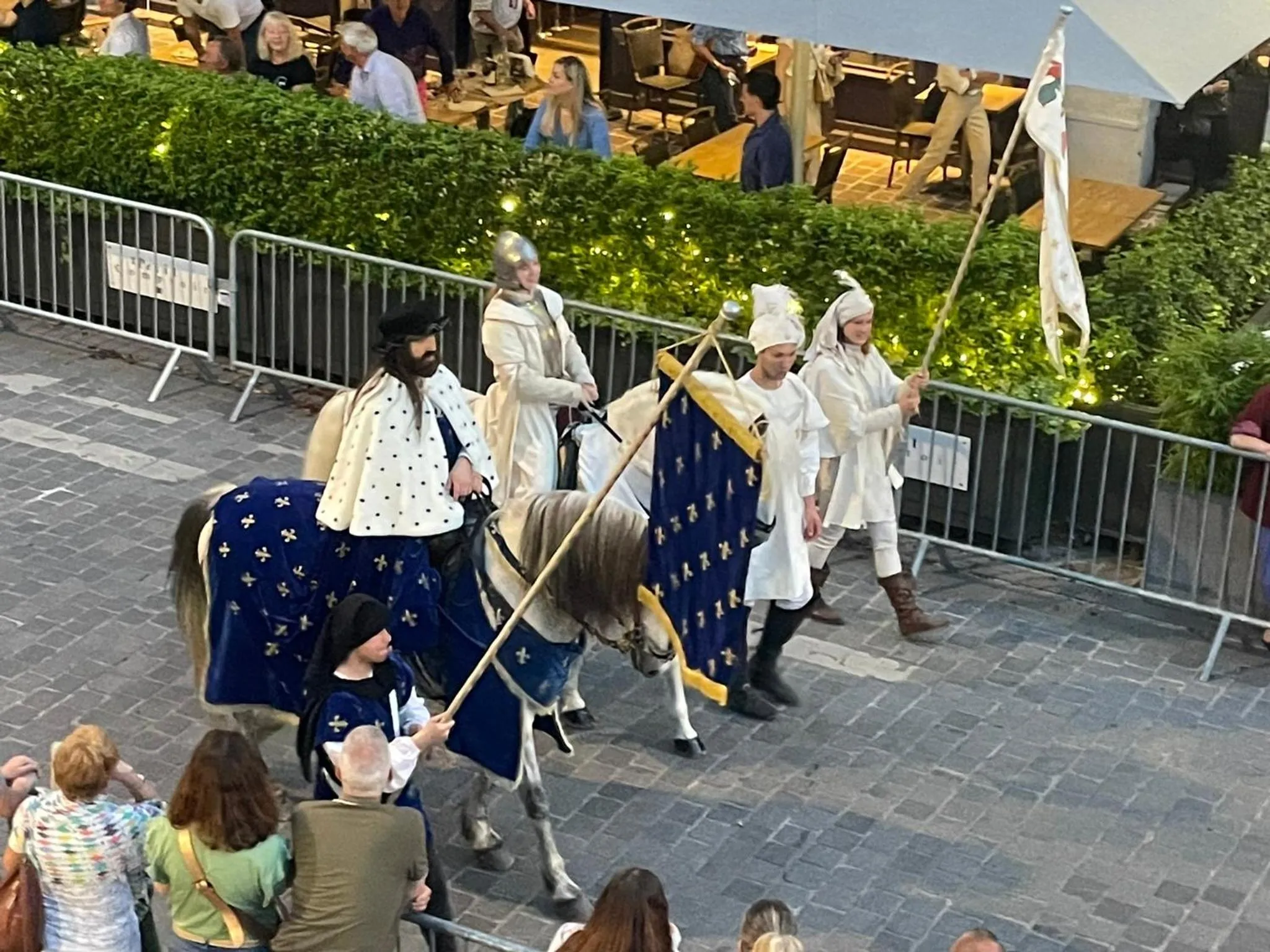 LE NID DES HALLES, au cœur du Boulingrin