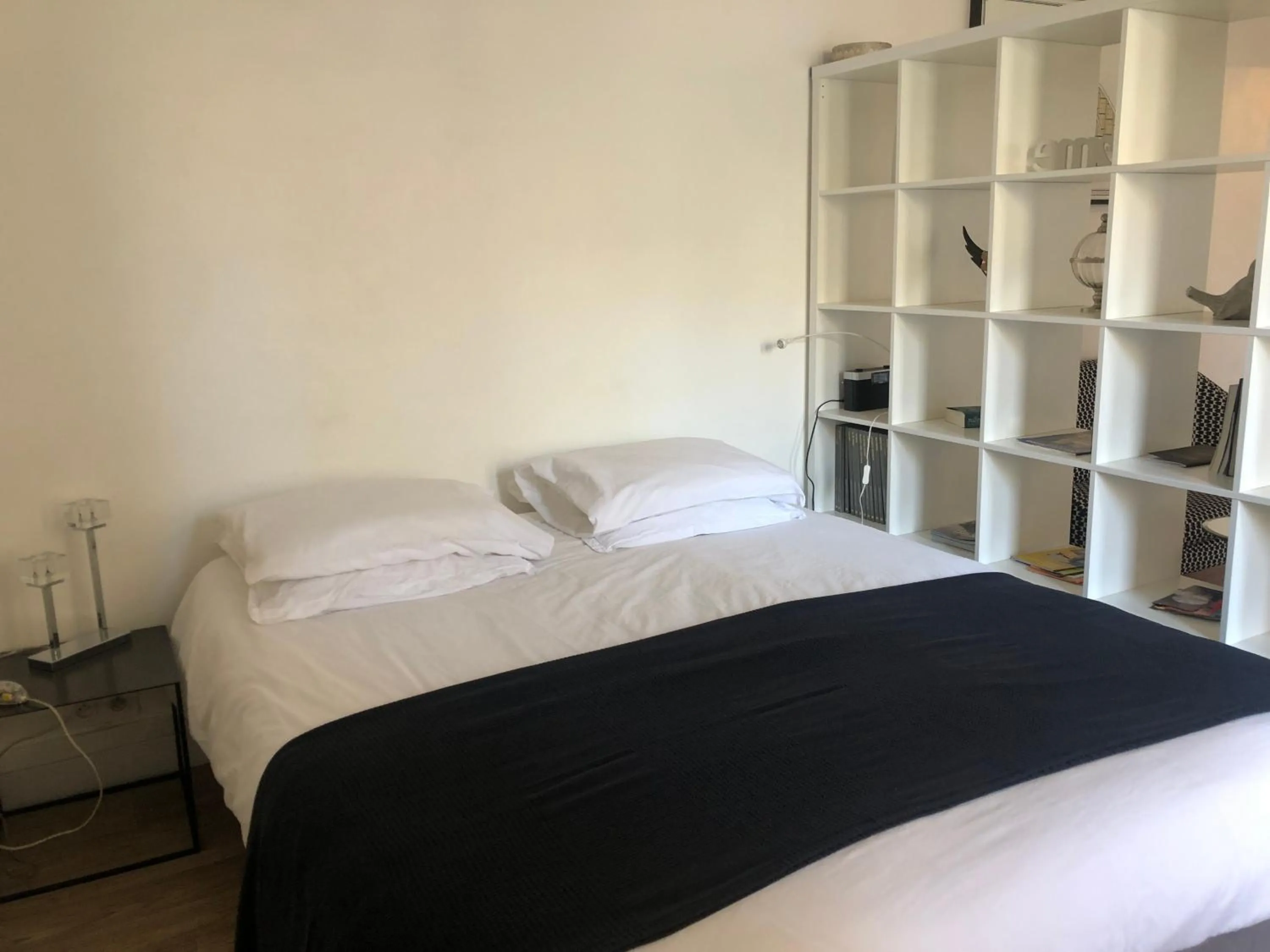 Bed in LE NID DES HALLES, au cœur du Boulingrin