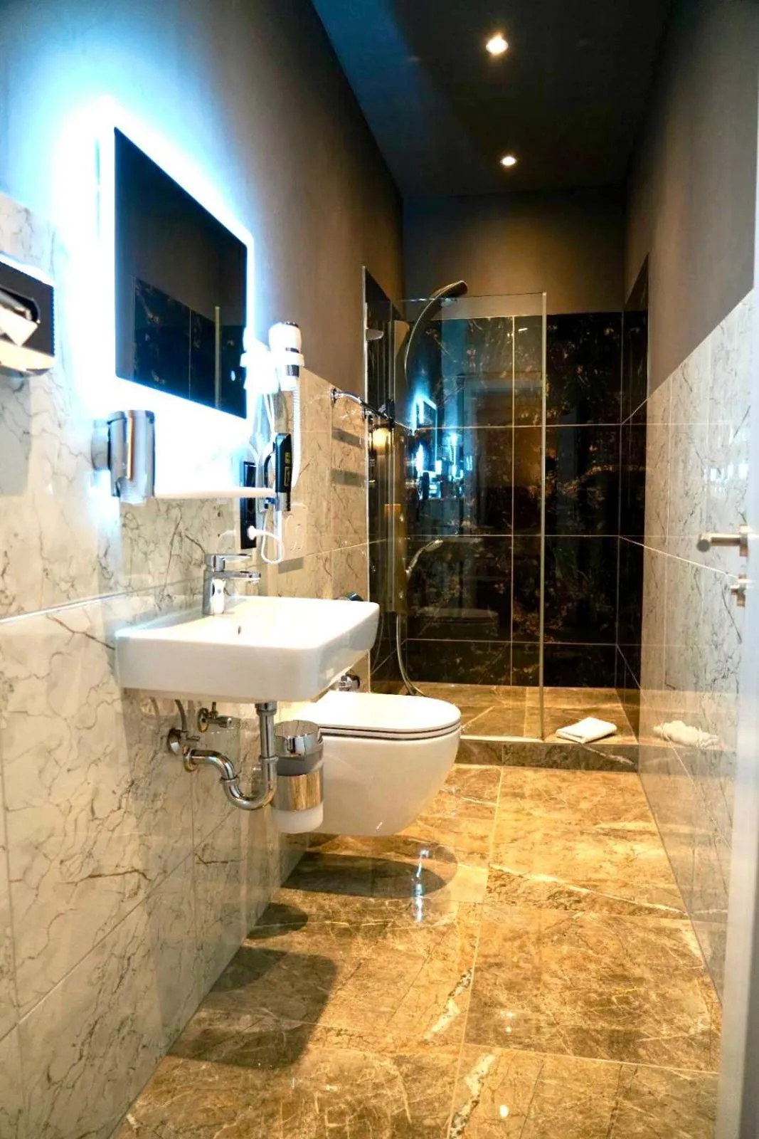 Bathroom in Hotel Tiergarten Berlin