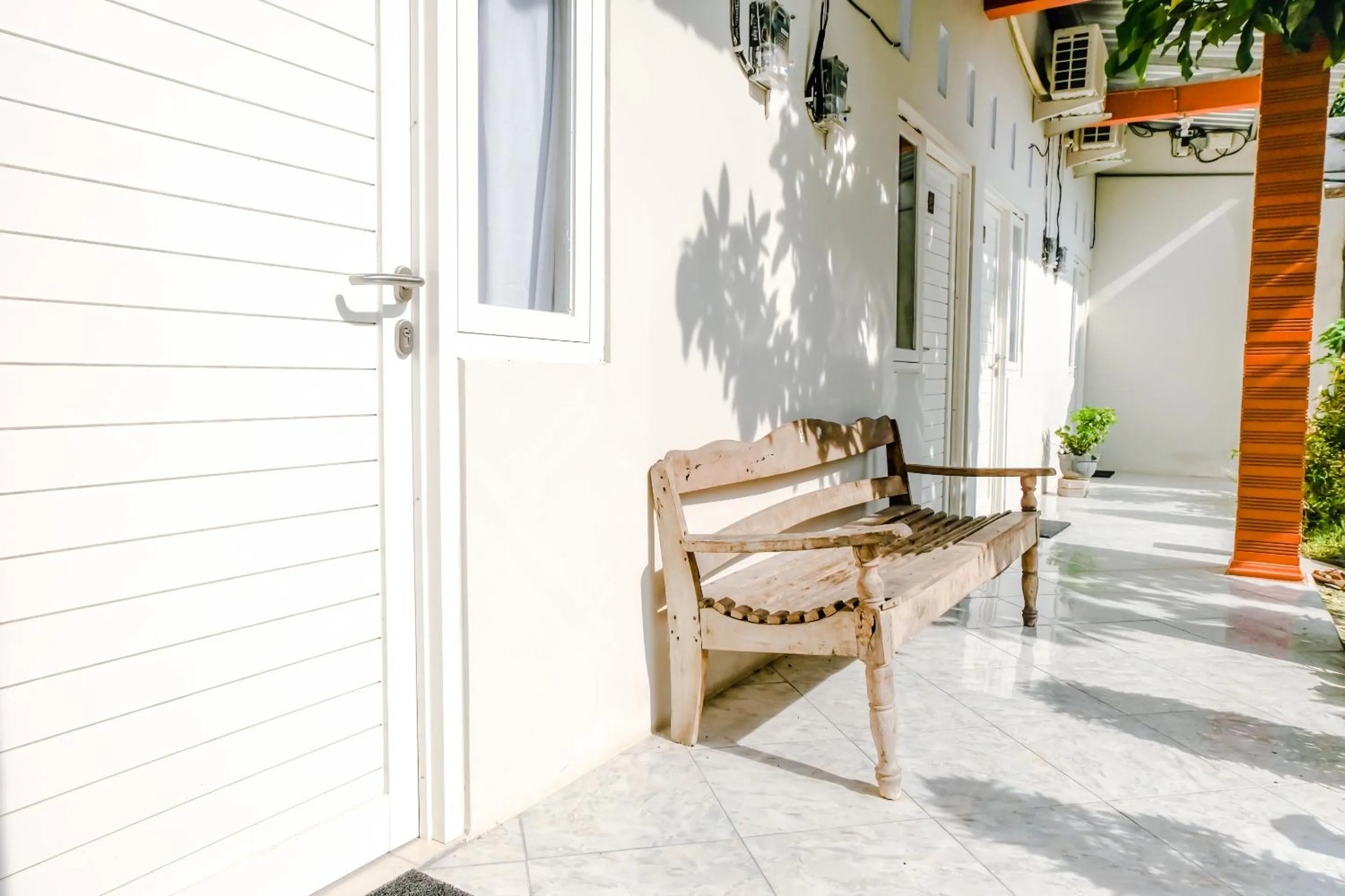 Area and facilities in Omah Pandhoek Family Syariah by Stayku