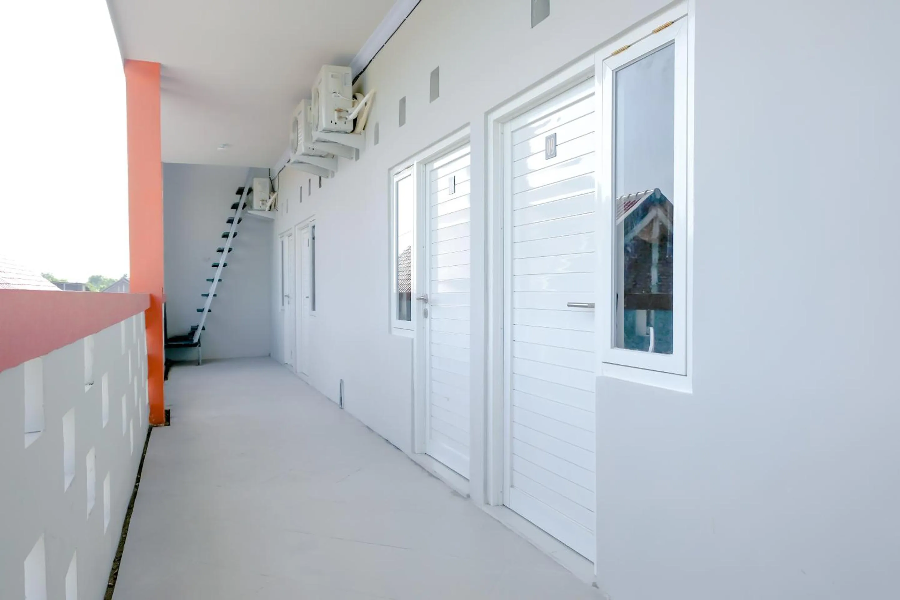 Balcony/Terrace in Omah Pandhoek Family Syariah by Stayku