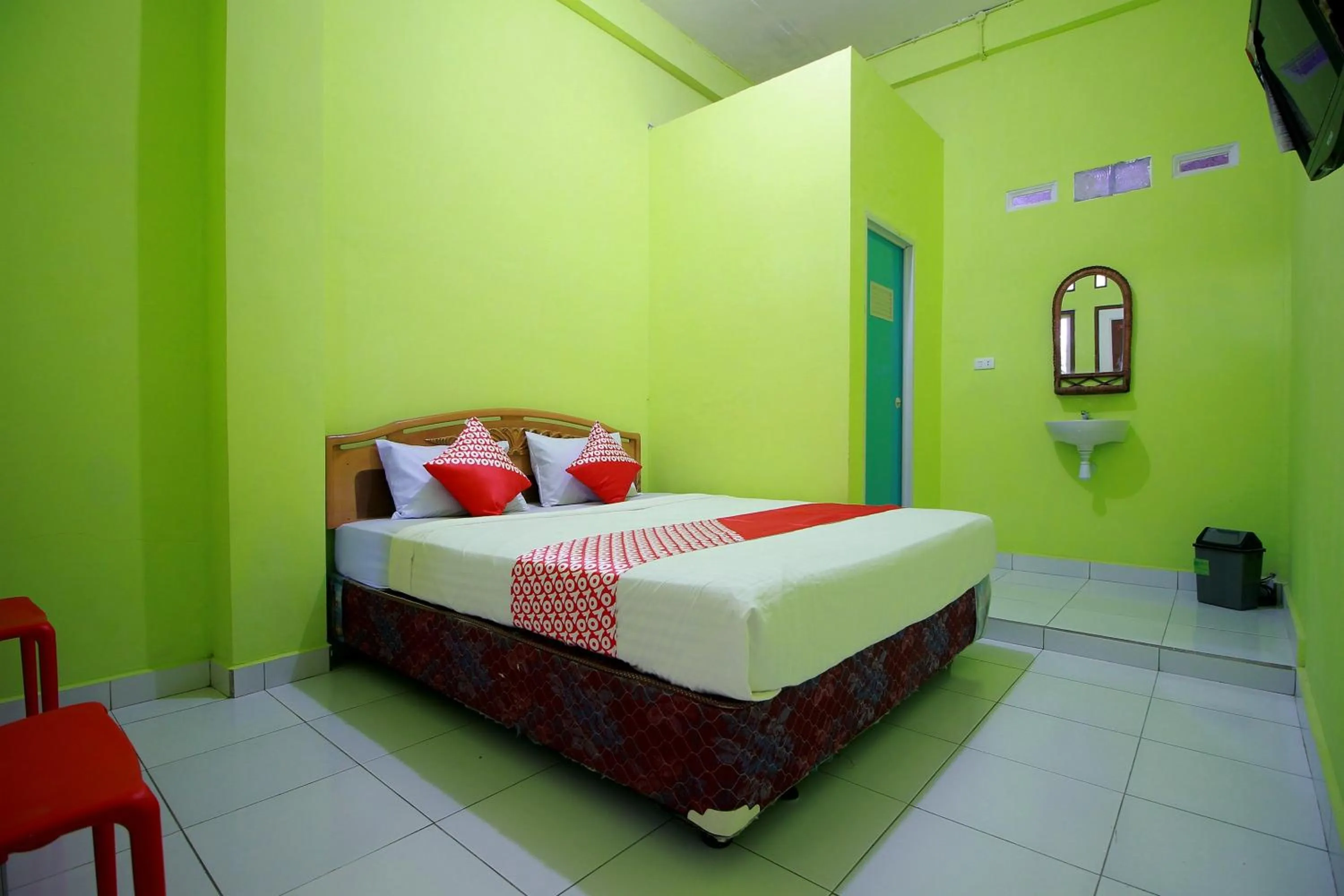 Bedroom, Bed in RedDoorz near Jalan Sejahtera Lubuk Linggau