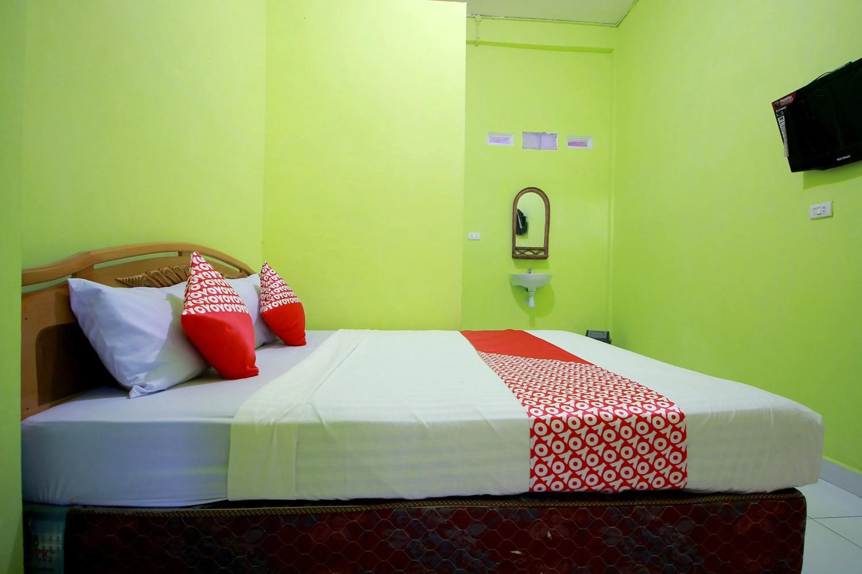 Bedroom, Bed in RedDoorz near Jalan Sejahtera Lubuk Linggau