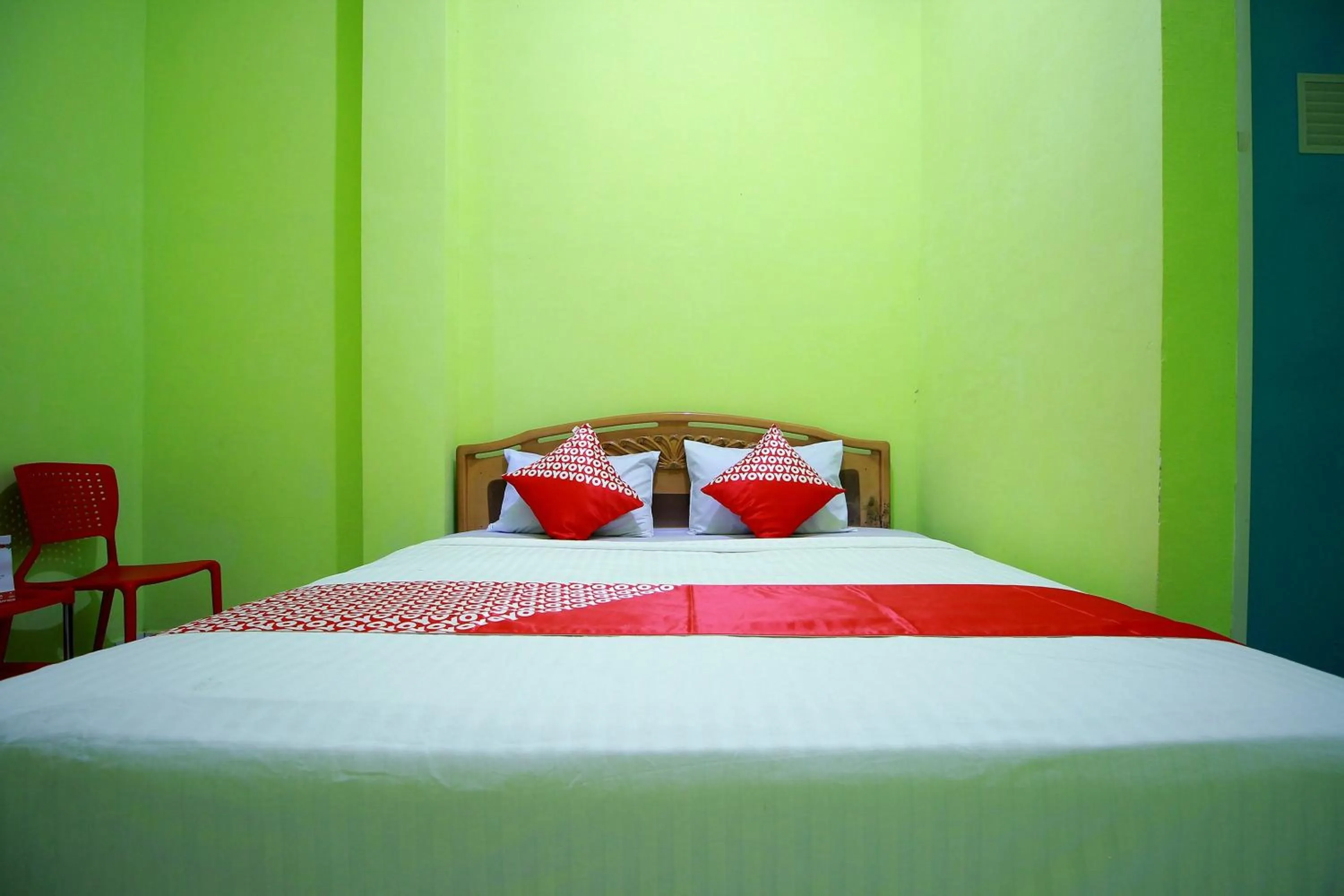 Bedroom, Bed in RedDoorz near Jalan Sejahtera Lubuk Linggau