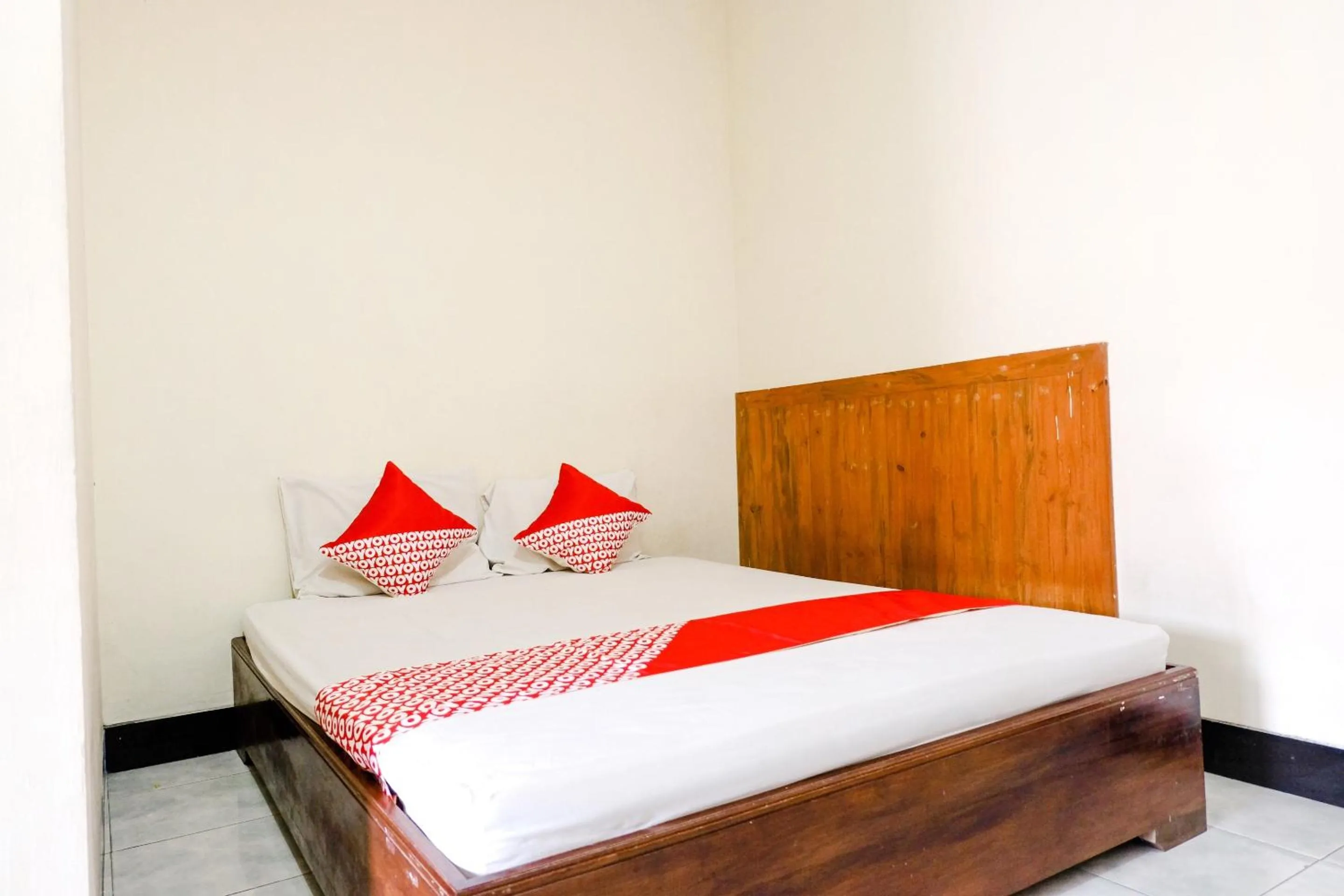 Bedroom, Bed in Hotel O otel Graha Prima