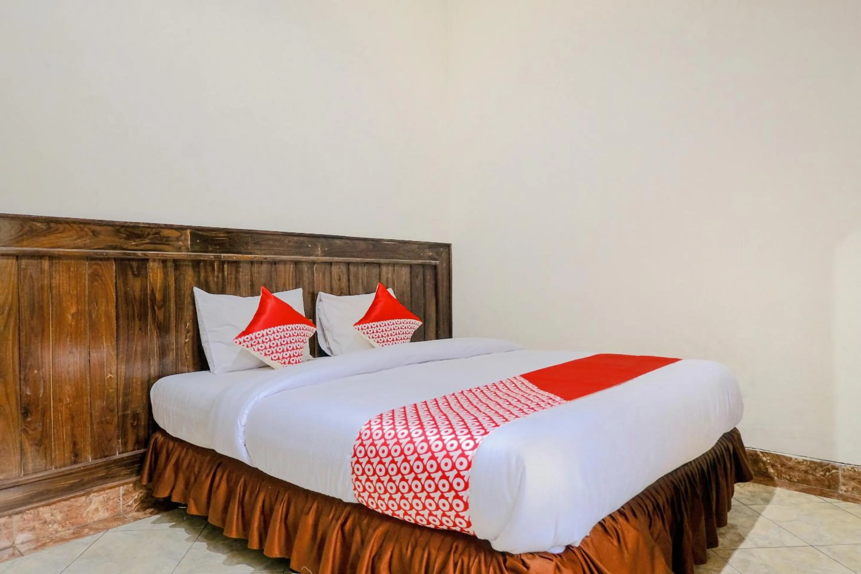 Bedroom, Bed in Hotel O otel Graha Prima