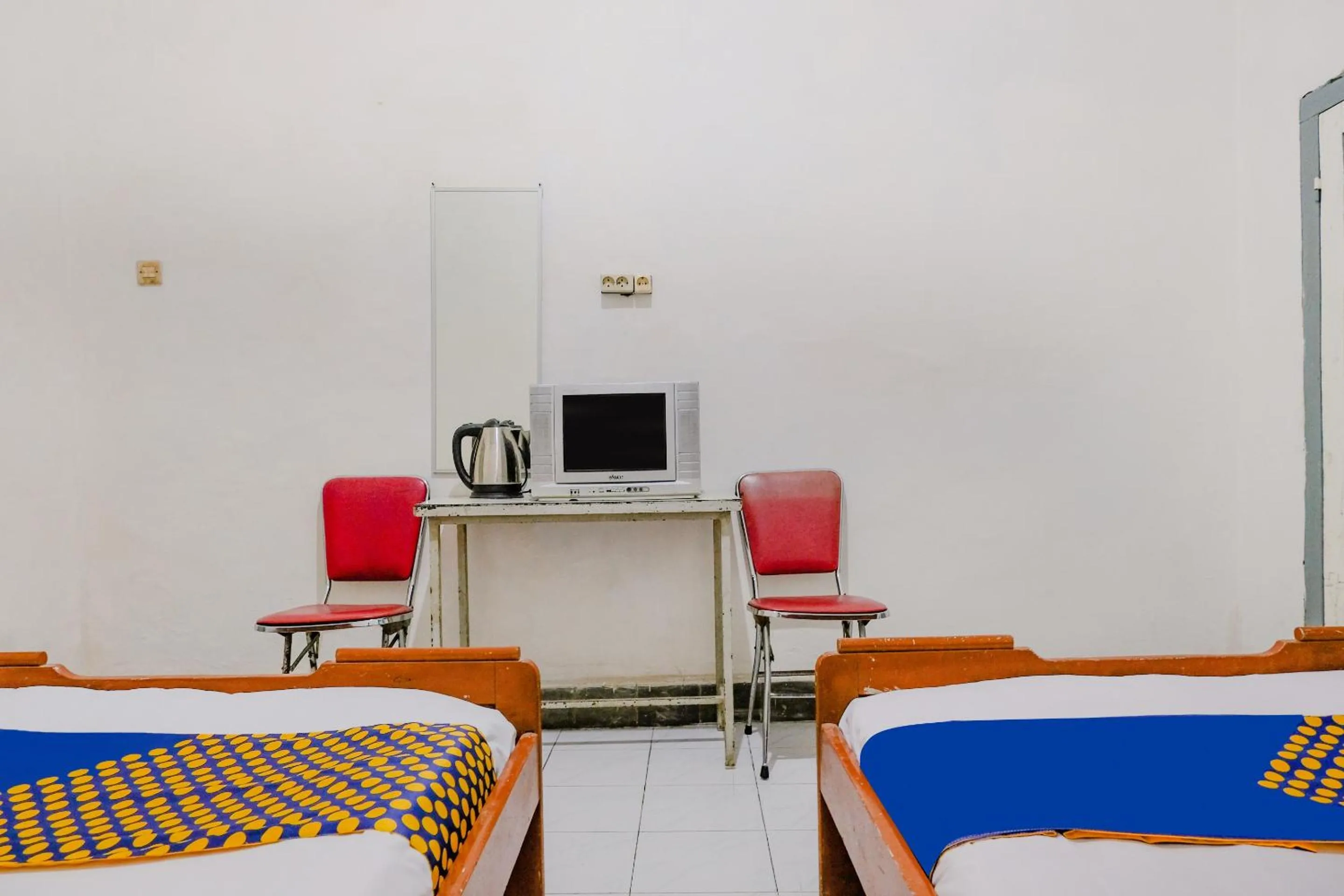 Bedroom, Bed in OYO Life 2638 Hotel Raya