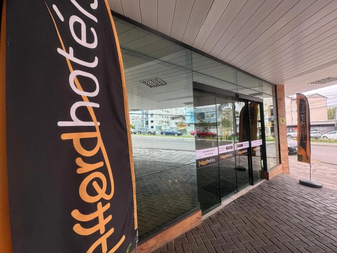 Facade/entrance in Afford Hotéis