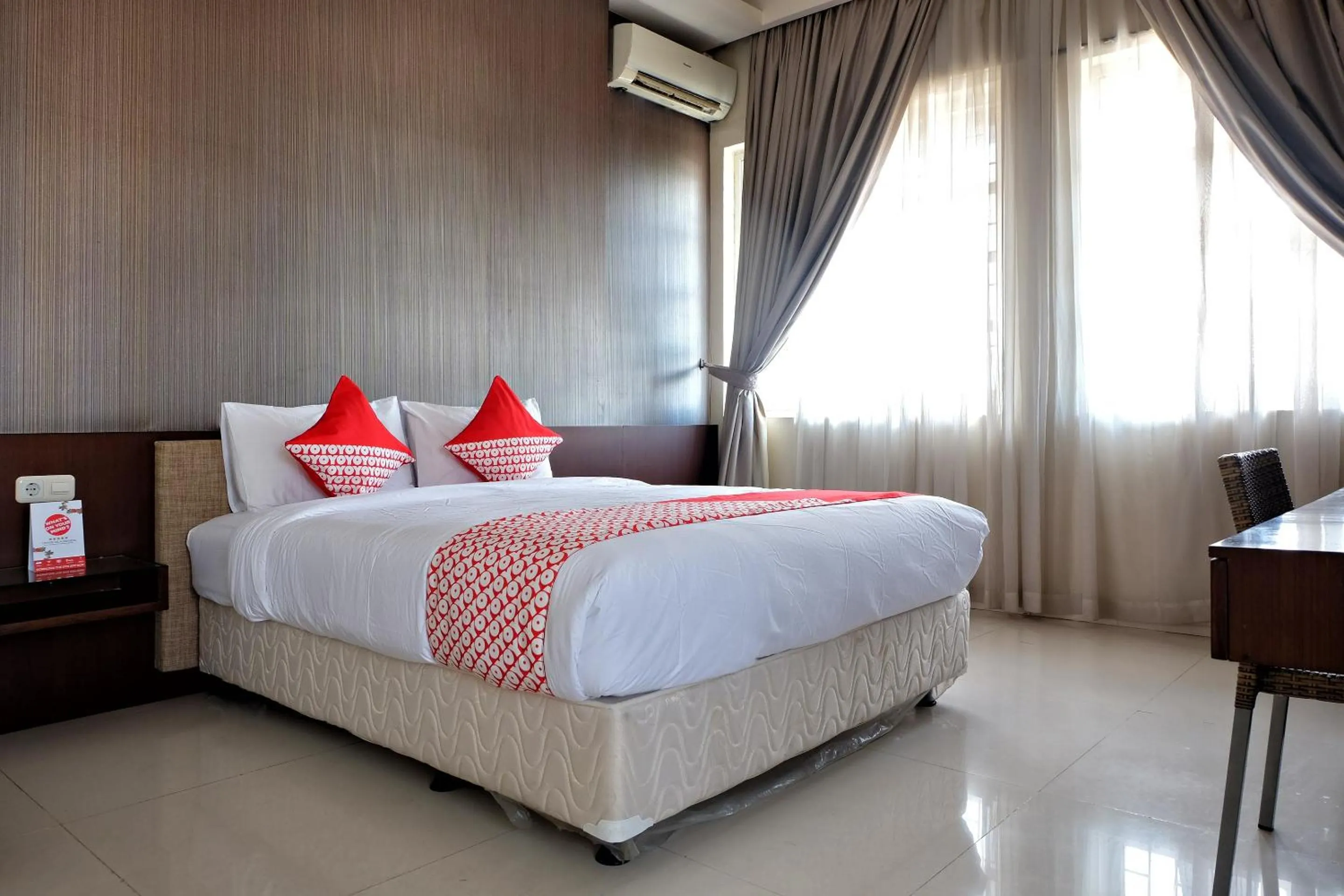 Bedroom, Bed in OYO 2691 Asoka Residence