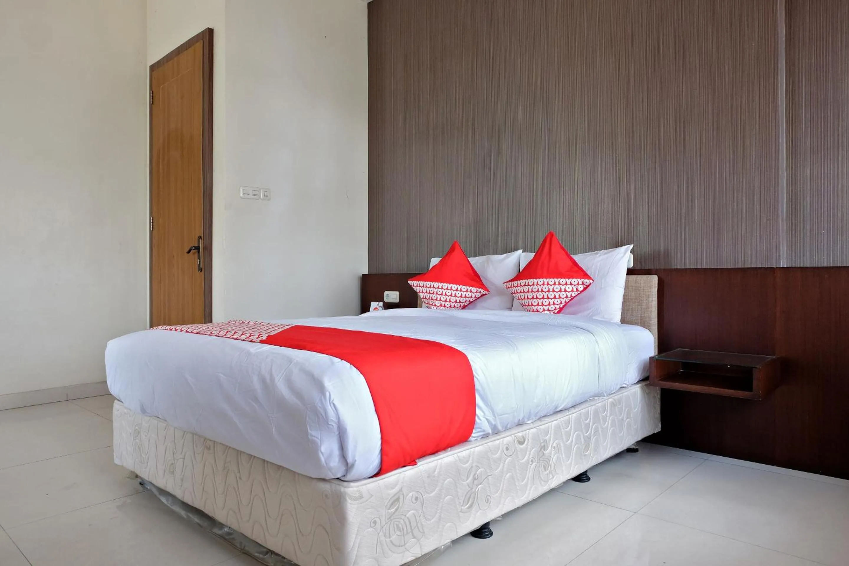 Bedroom, Bed in OYO 2691 Asoka Residence