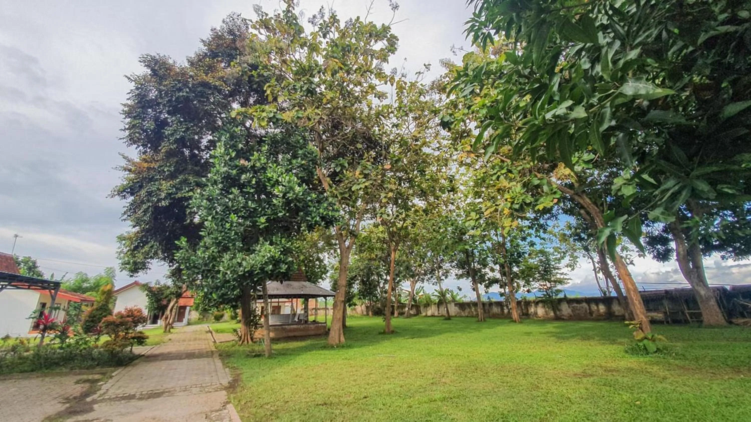 Garden view in Villa Pakis Residence Banyuwangi