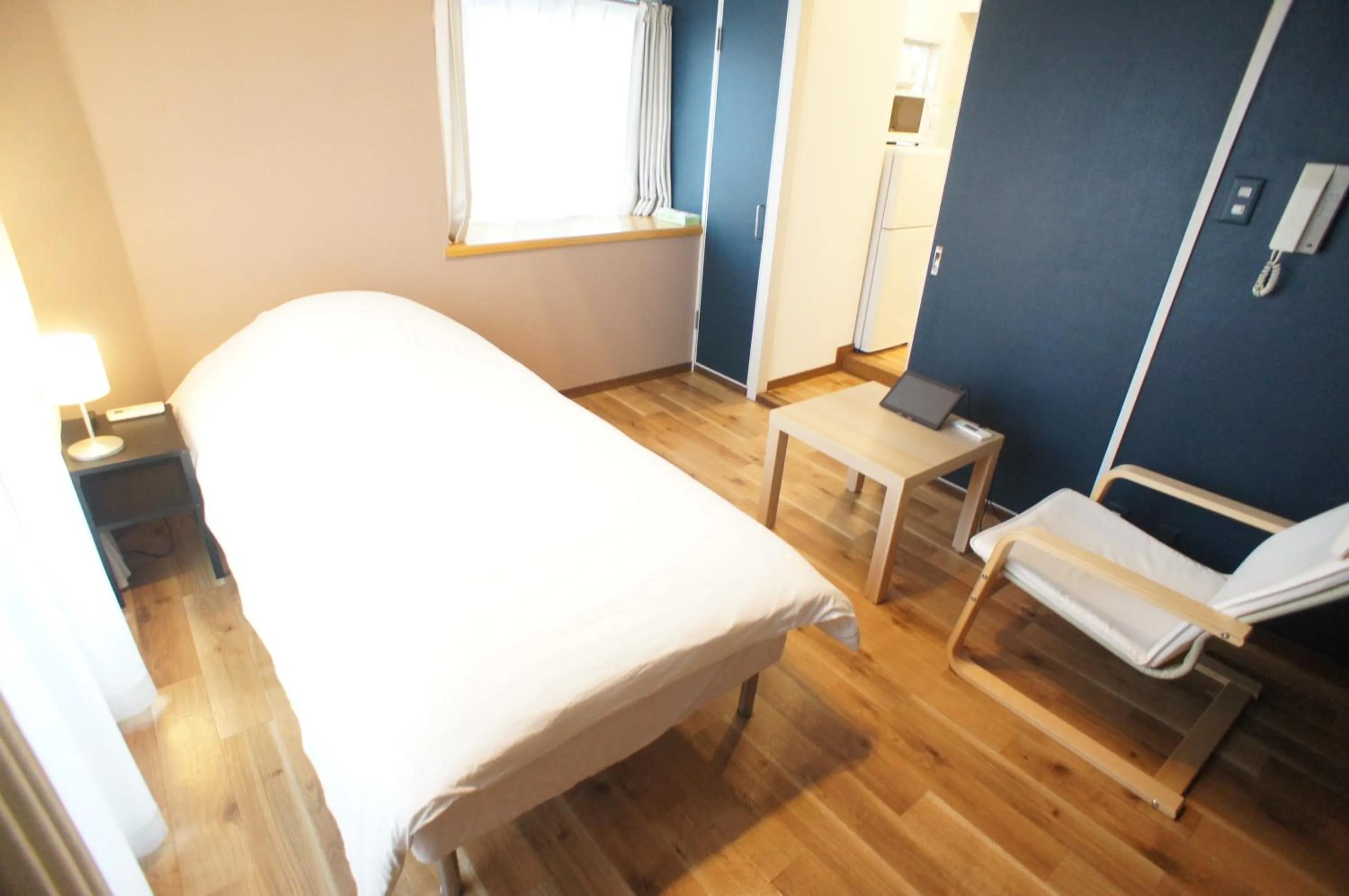 Bed in Plusone Nishikoen