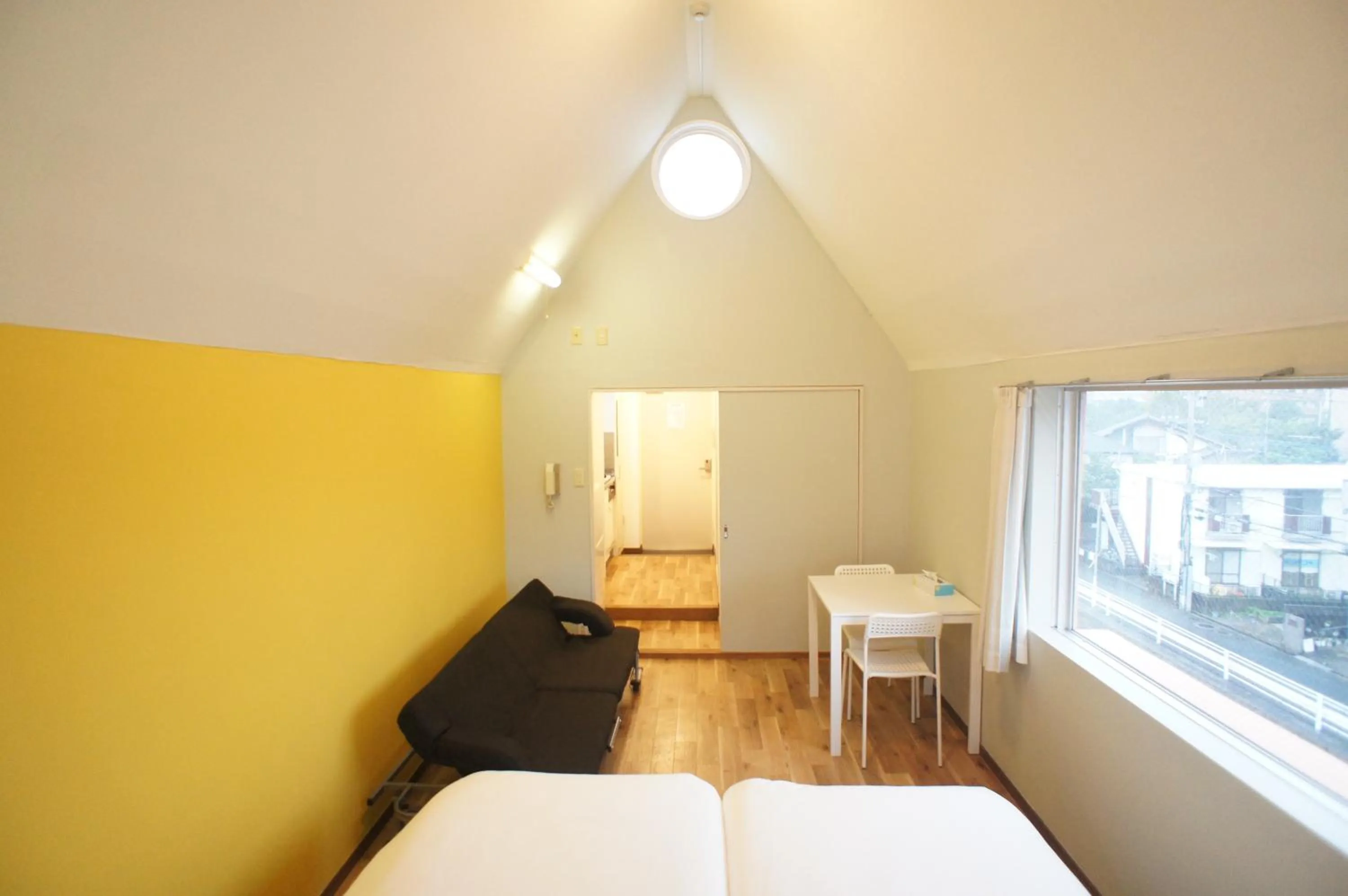 Bed in Plusone Nishikoen