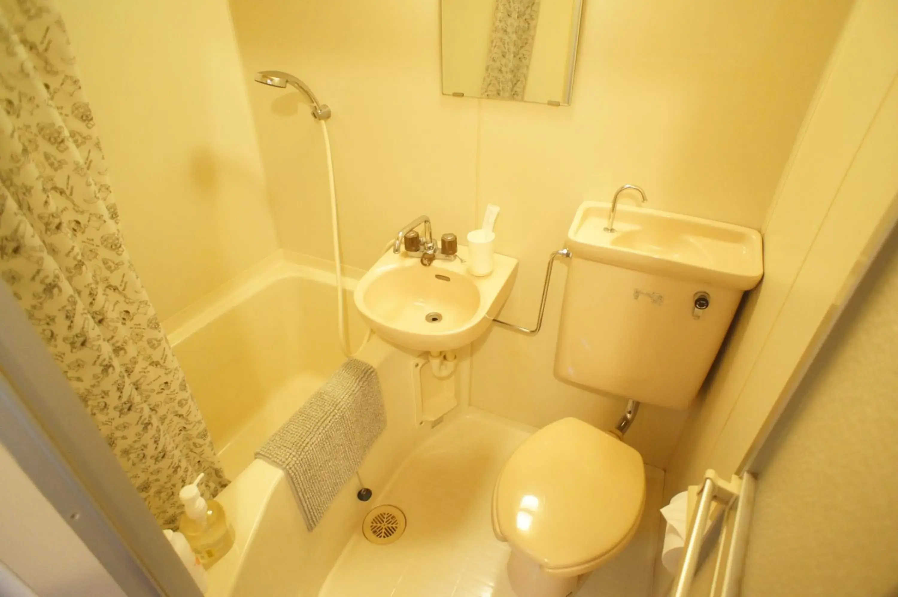 Standard Triple Room in Plusone Nishikoen Standard Triple Room in Plusone Nishikoen