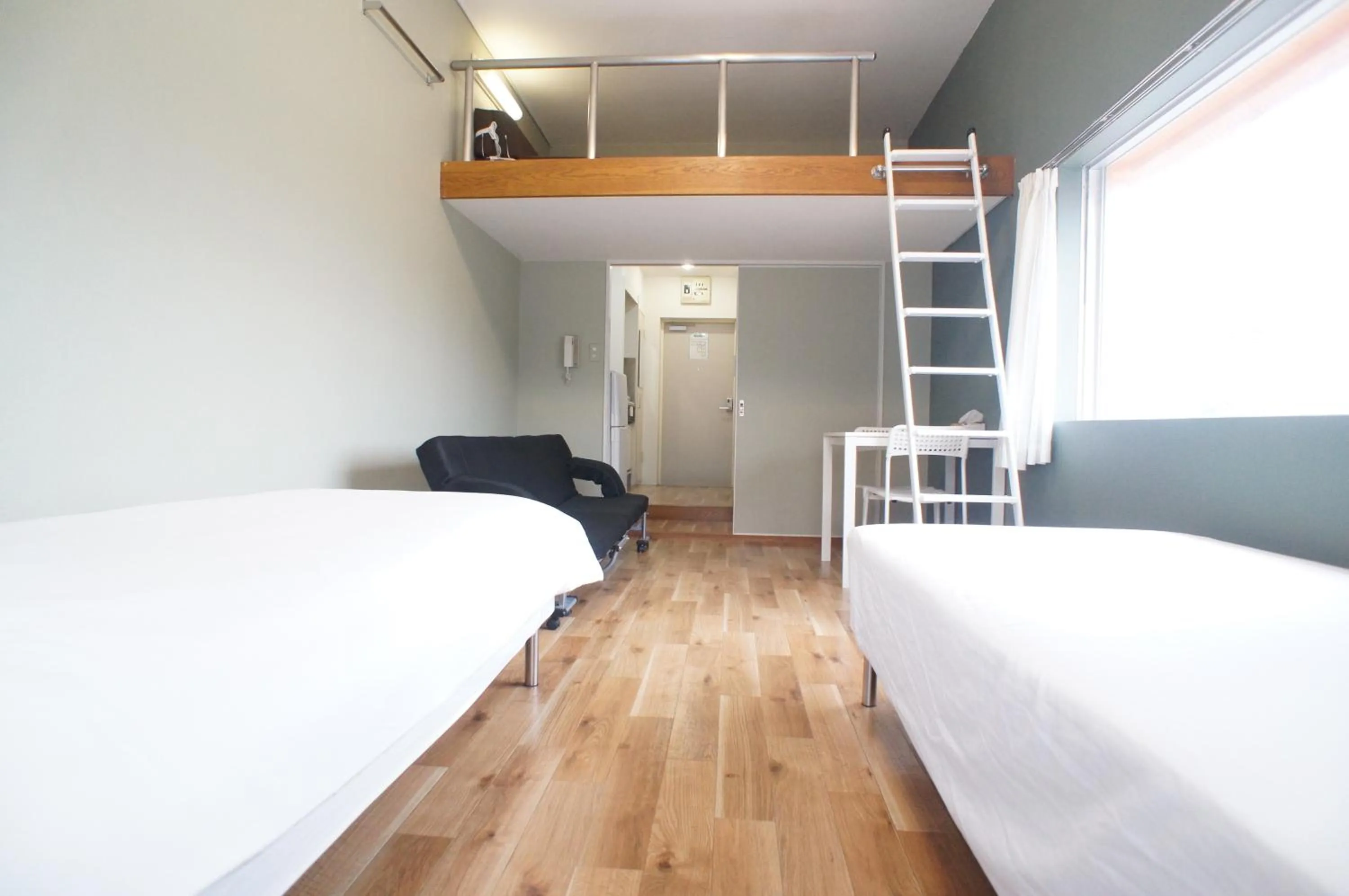 Bed in Plusone Nishikoen