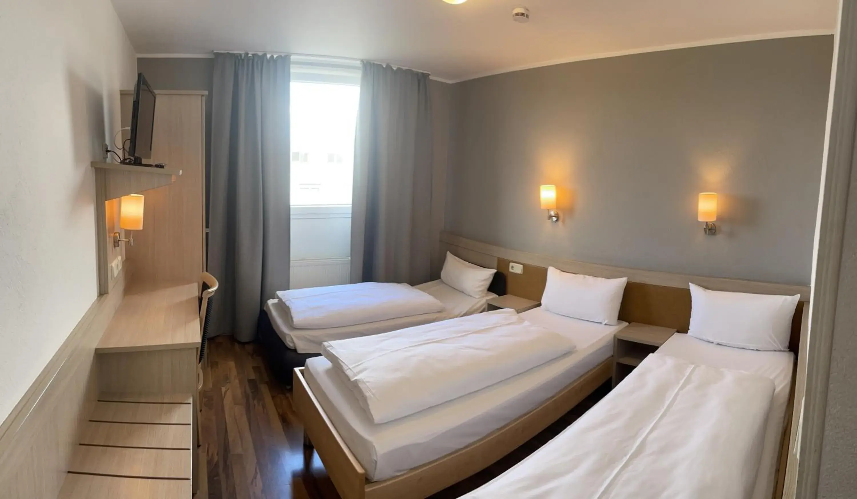 Triple Room in Hotel Imperial Triple Room in Hotel Imperial