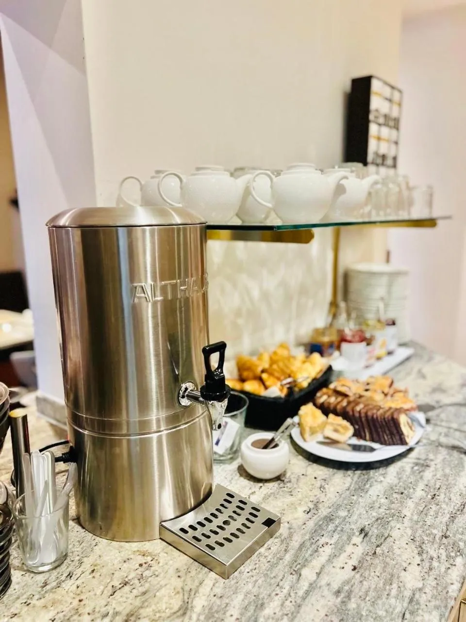 Coffee/tea facilities in Hotel Erzgiesserei Europe