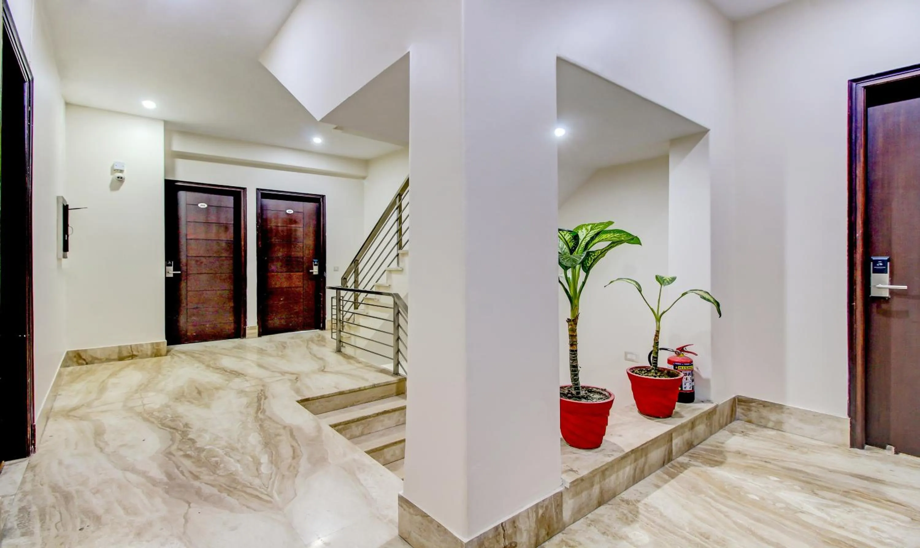 Lobby or reception in Treebo M2M Residency Sector 46