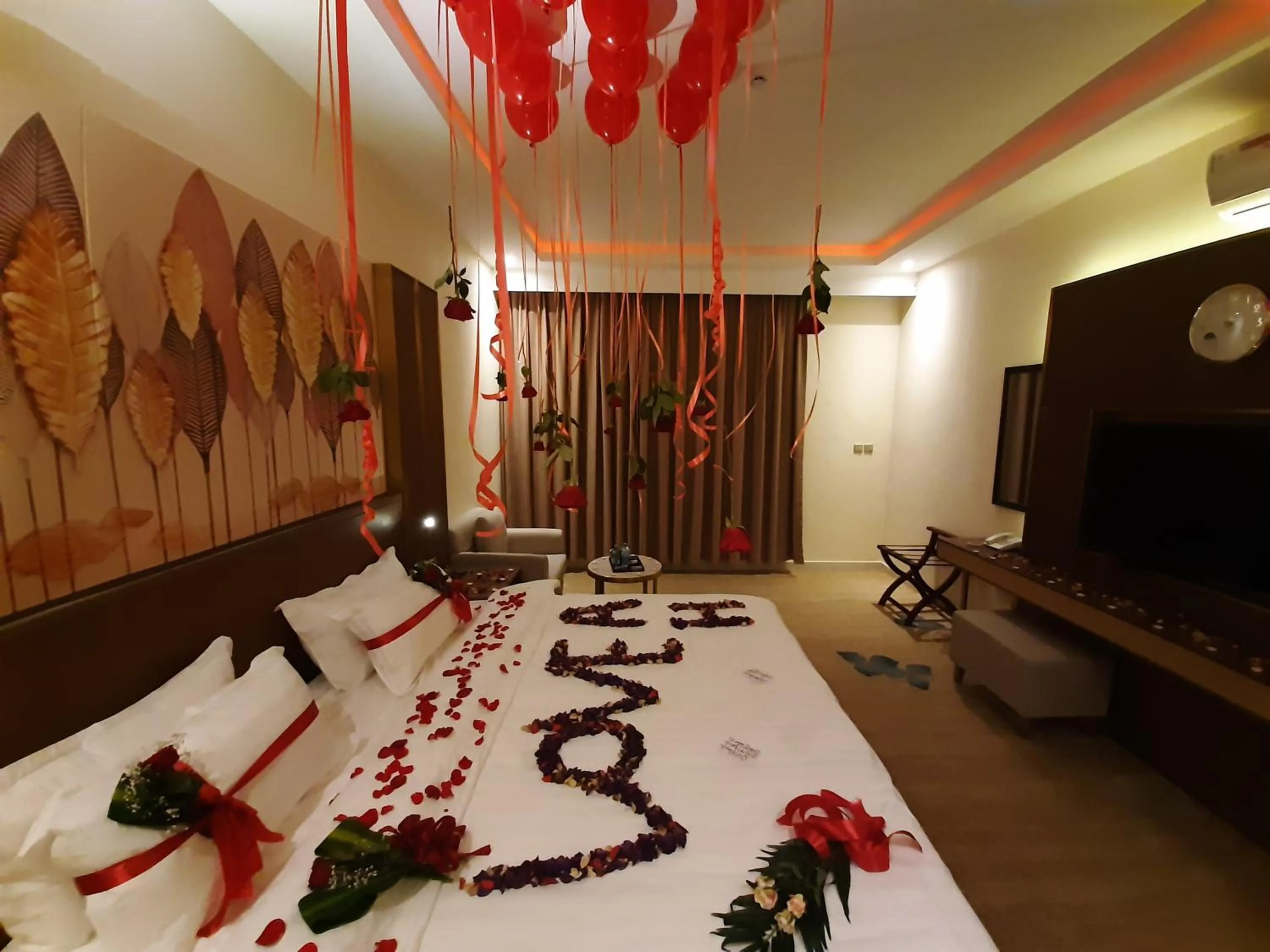 Bed in Qasr Alshamal Hotel