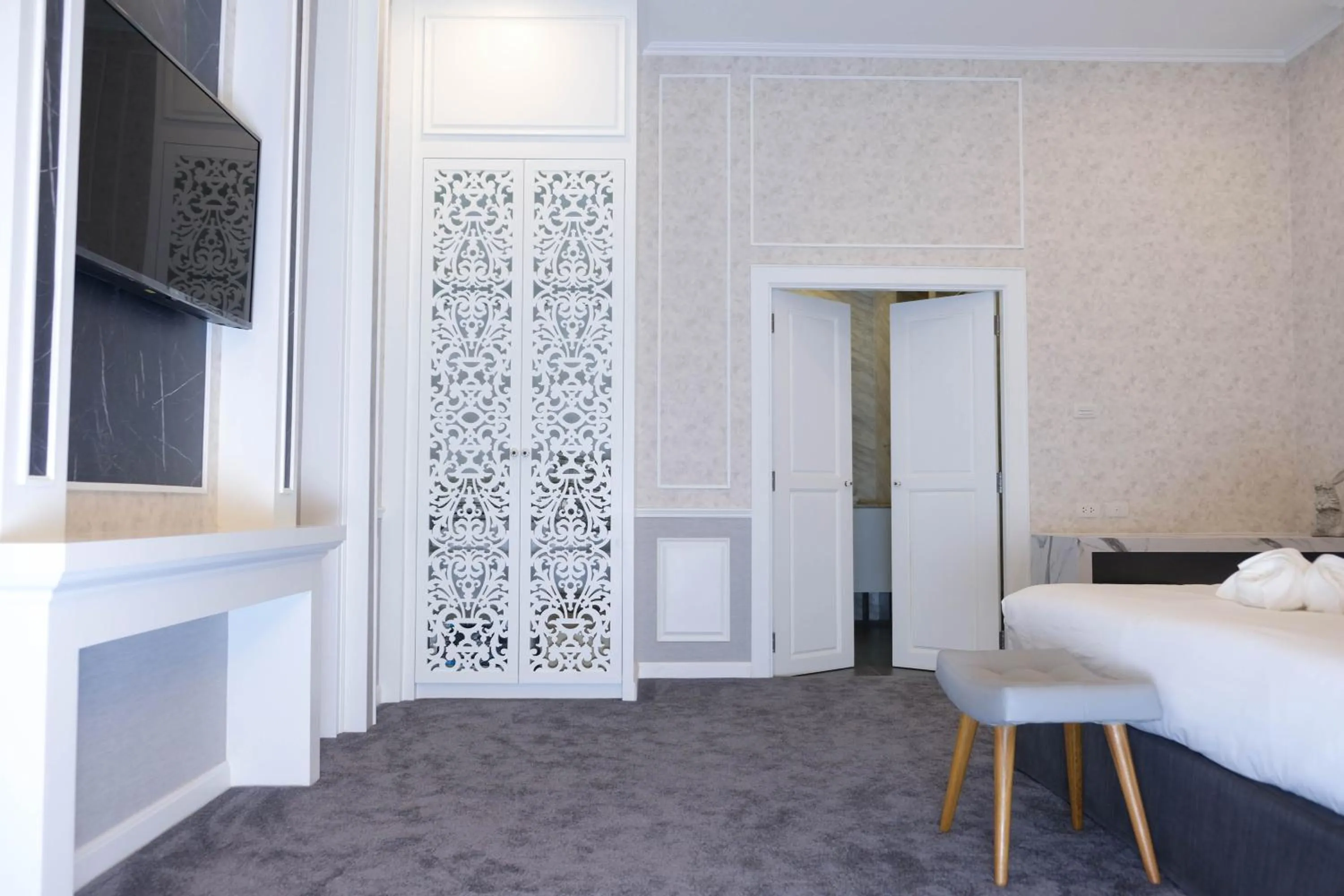 Bedroom, Bed in VARIMANTRA HOTEL