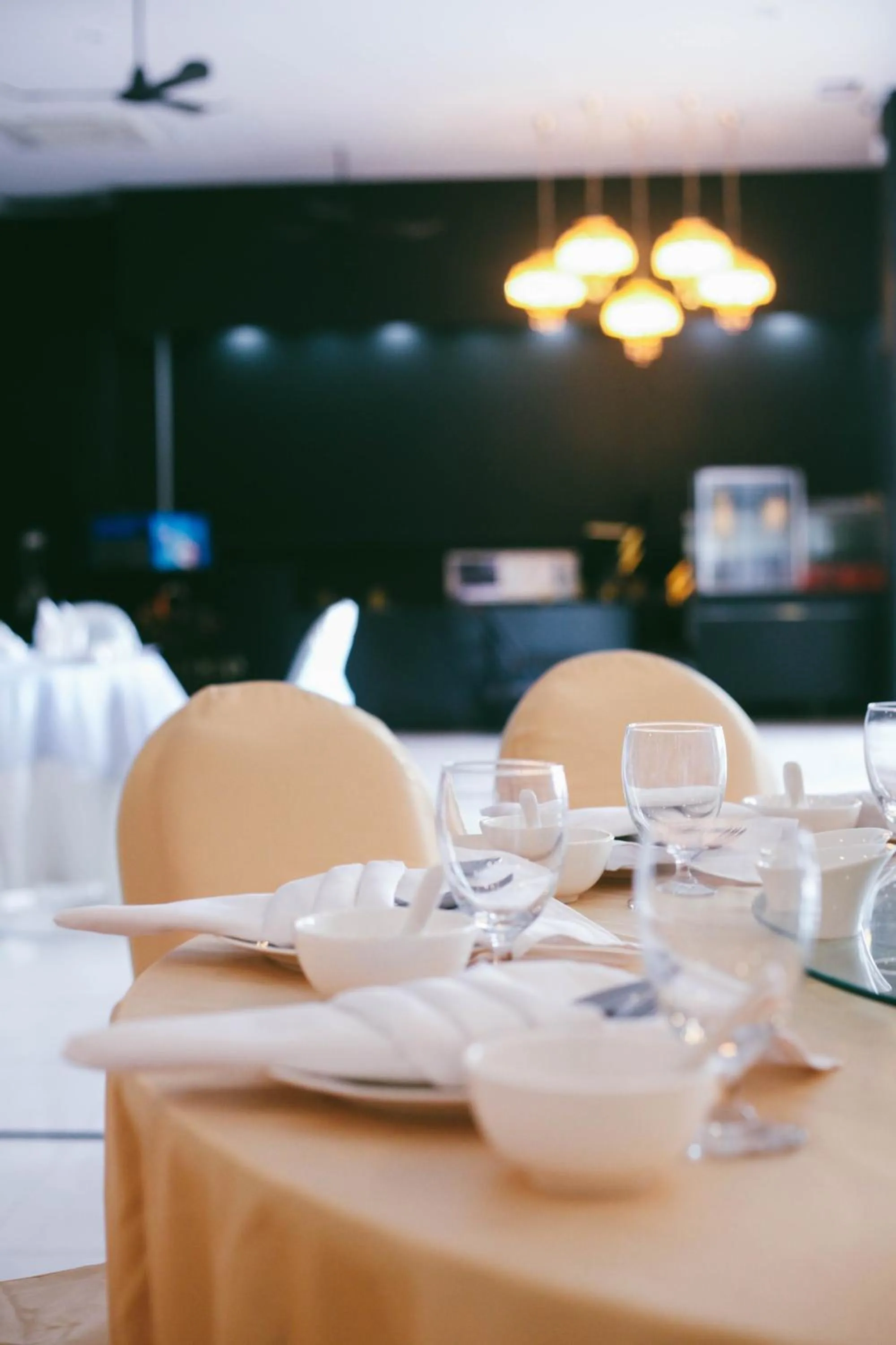 Restaurant/places to eat in VARIMANTRA HOTEL