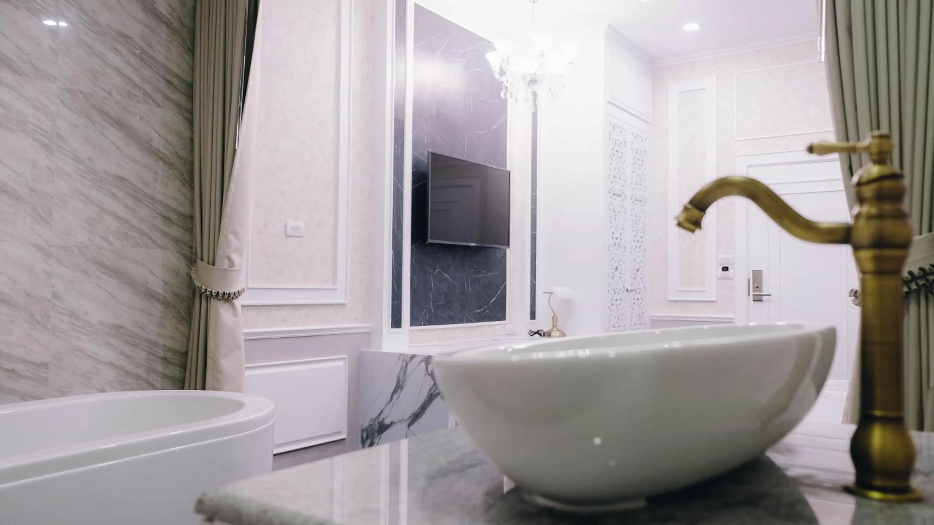 Bathroom in VARIMANTRA HOTEL