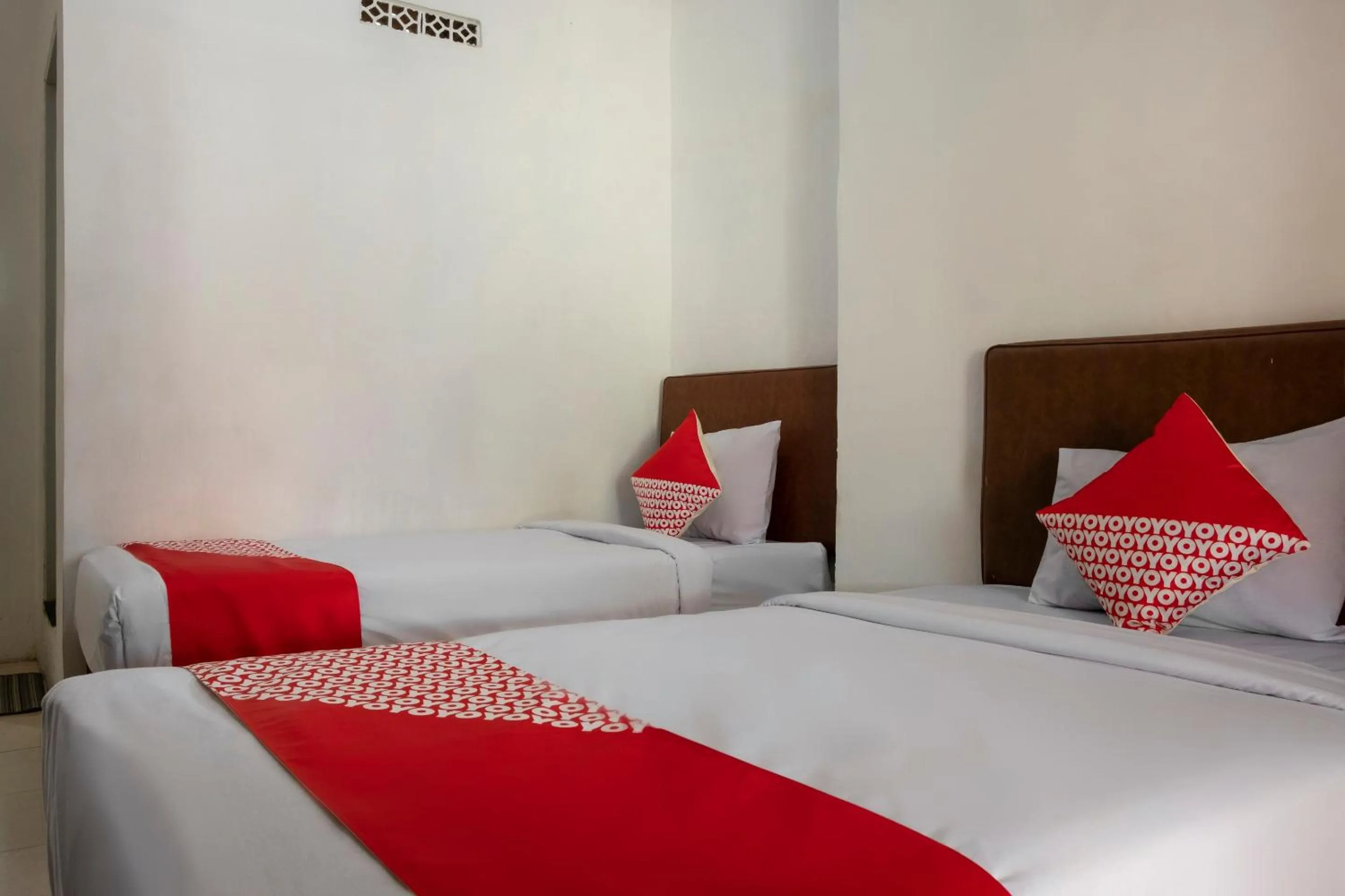 Bedroom in Hotel O Lumungga Residence Syariah