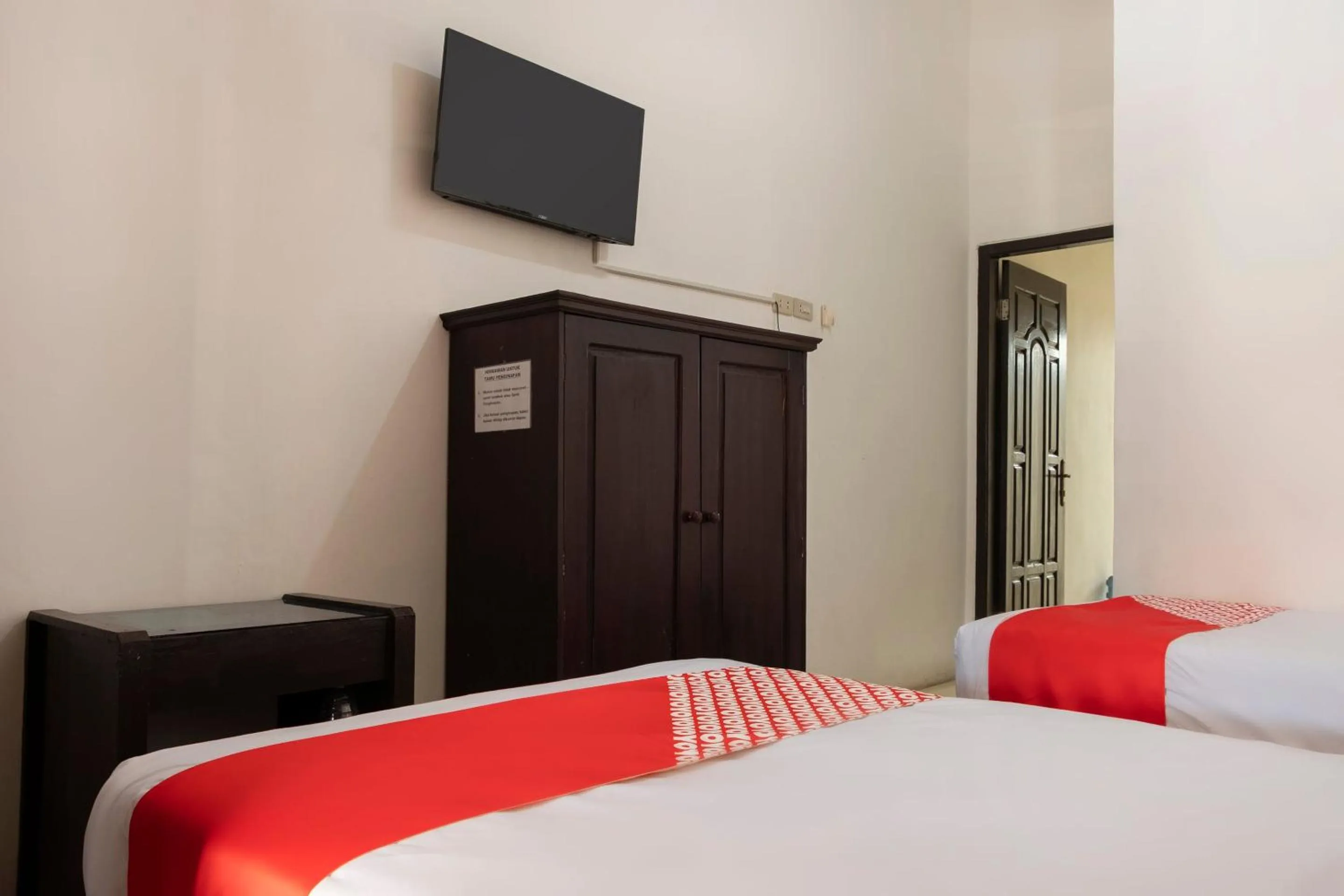 Bedroom in Hotel O Lumungga Residence Syariah