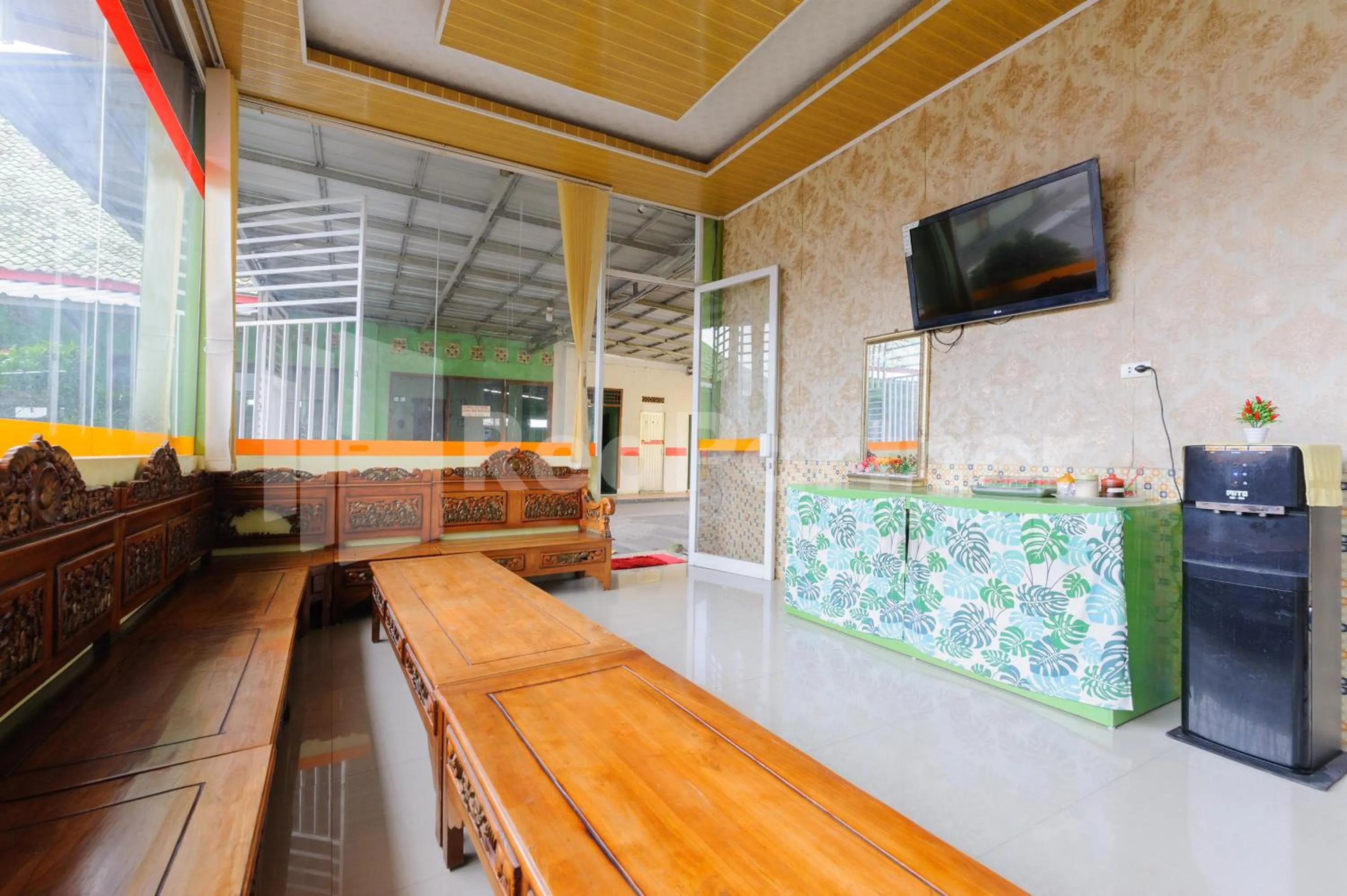 Lobby or reception in Homestay Hj Suharti Natar Lampung RedPartner