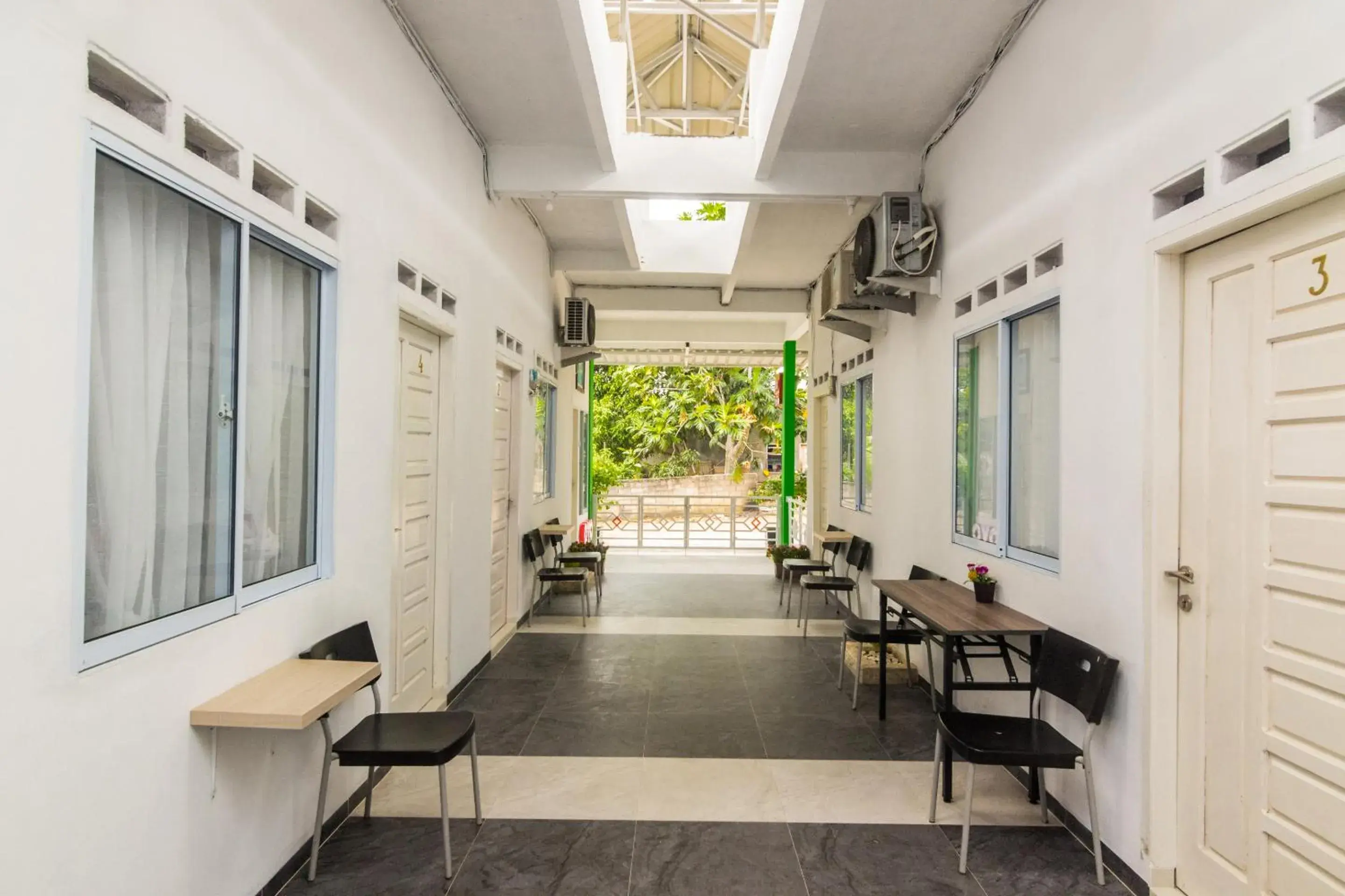 RedDoorz Syariah near Tanjung Pinang City Center RedDoorz Syariah near Tanjung Pinang City Center