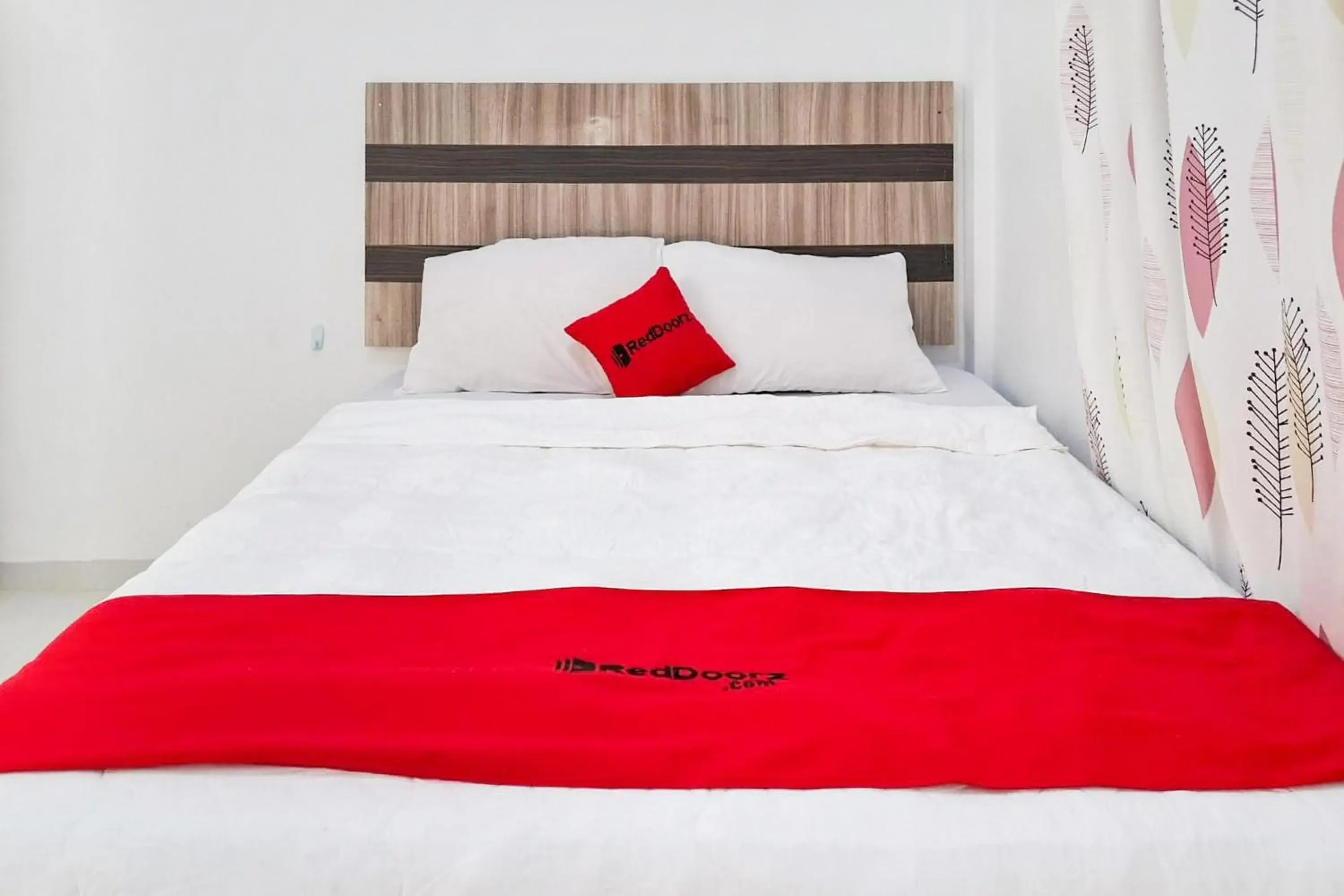 Single Room - single occupancy in RedDoorz Syariah near Tanjung Pinang City Center Single Room - single occupancy in RedDoorz Syariah near Tanjung Pinang City Center