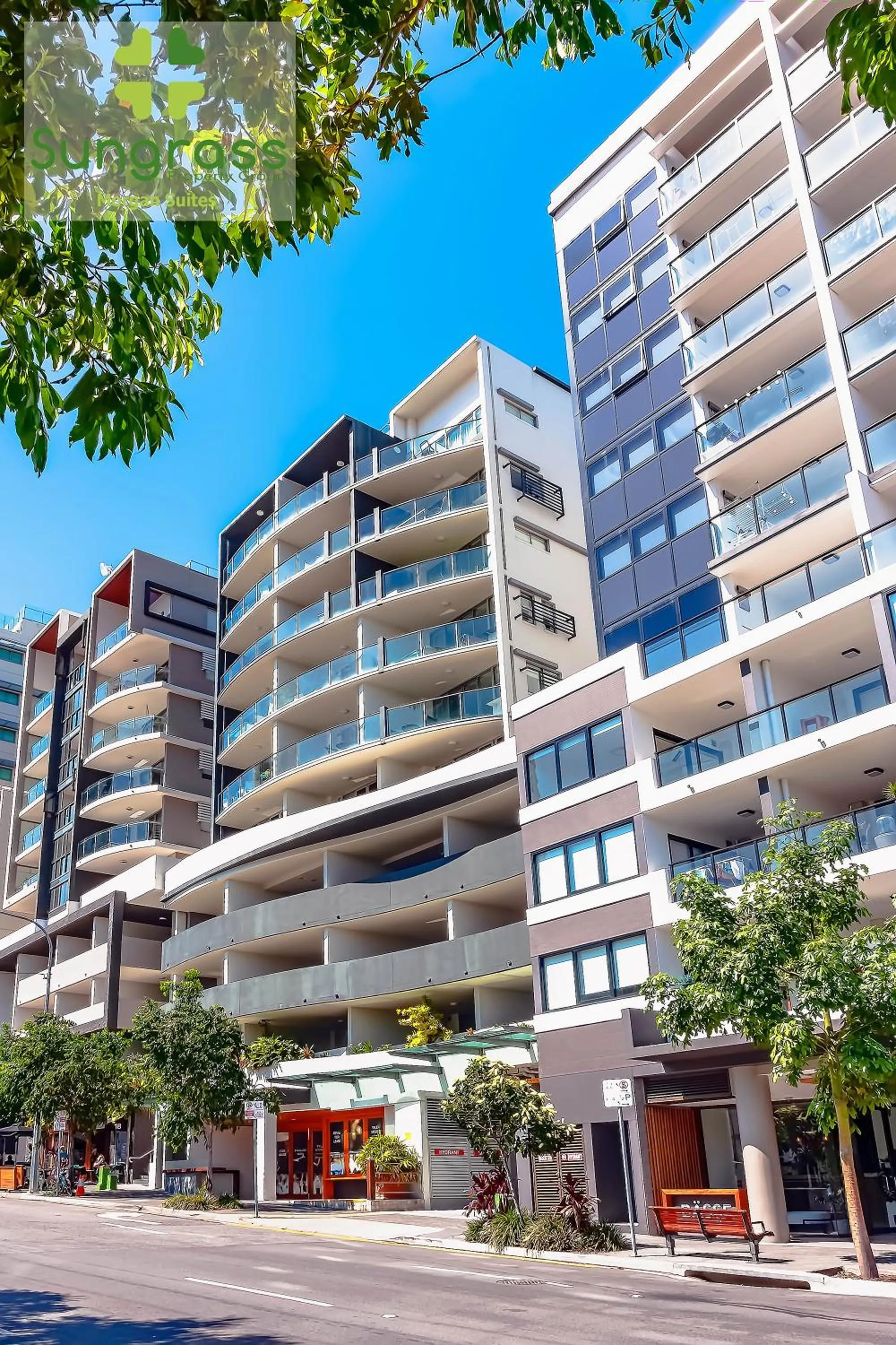 Facade/entrance in Morgan Suites