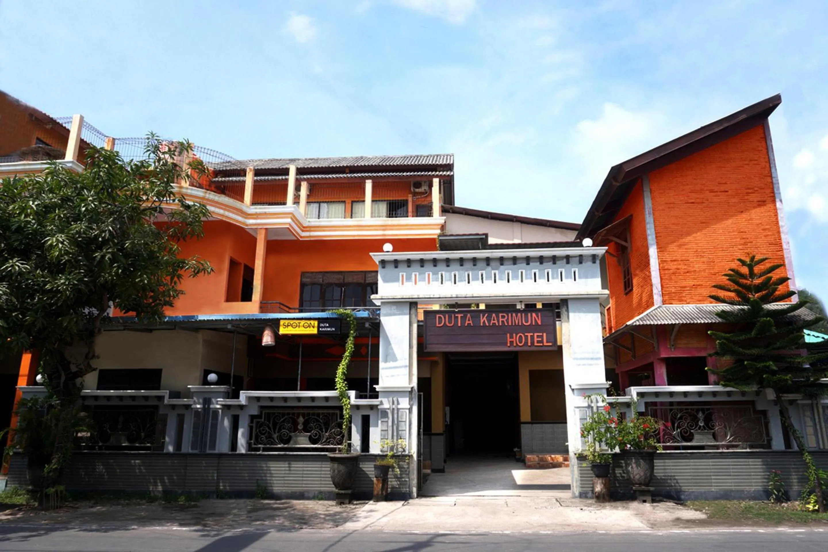 SPOT ON 2629 Duta Karimun