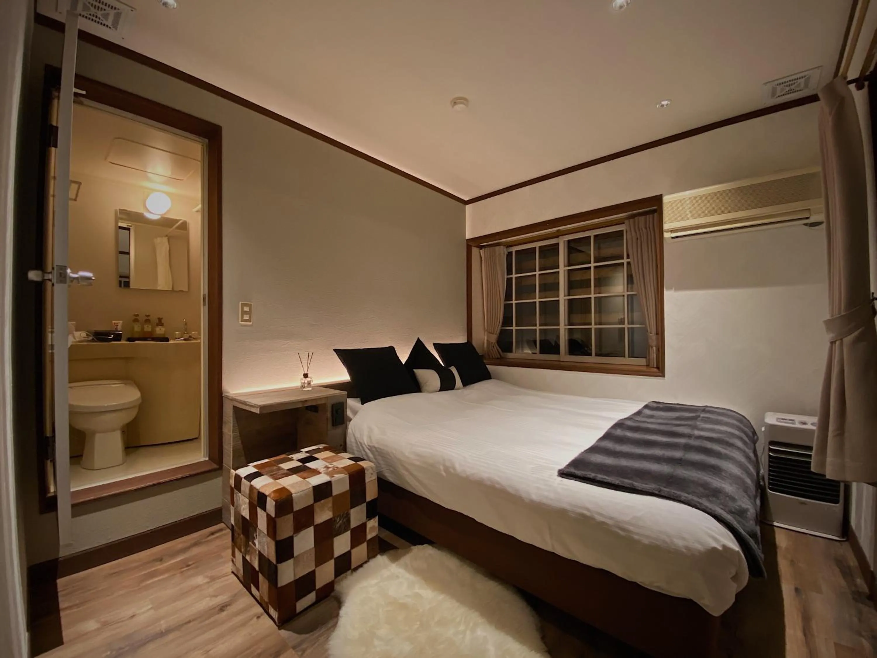 Photo of the whole room, Bed in Apricot Pension