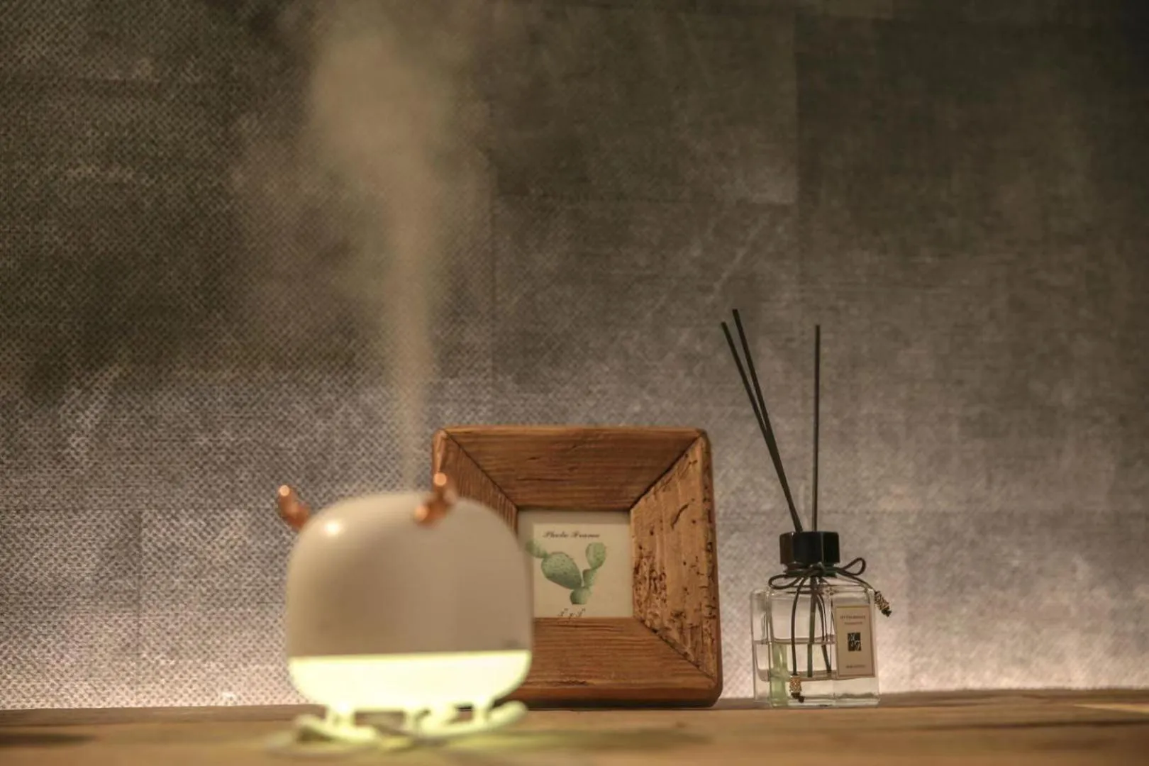 Decorative detail in Apricot Pension