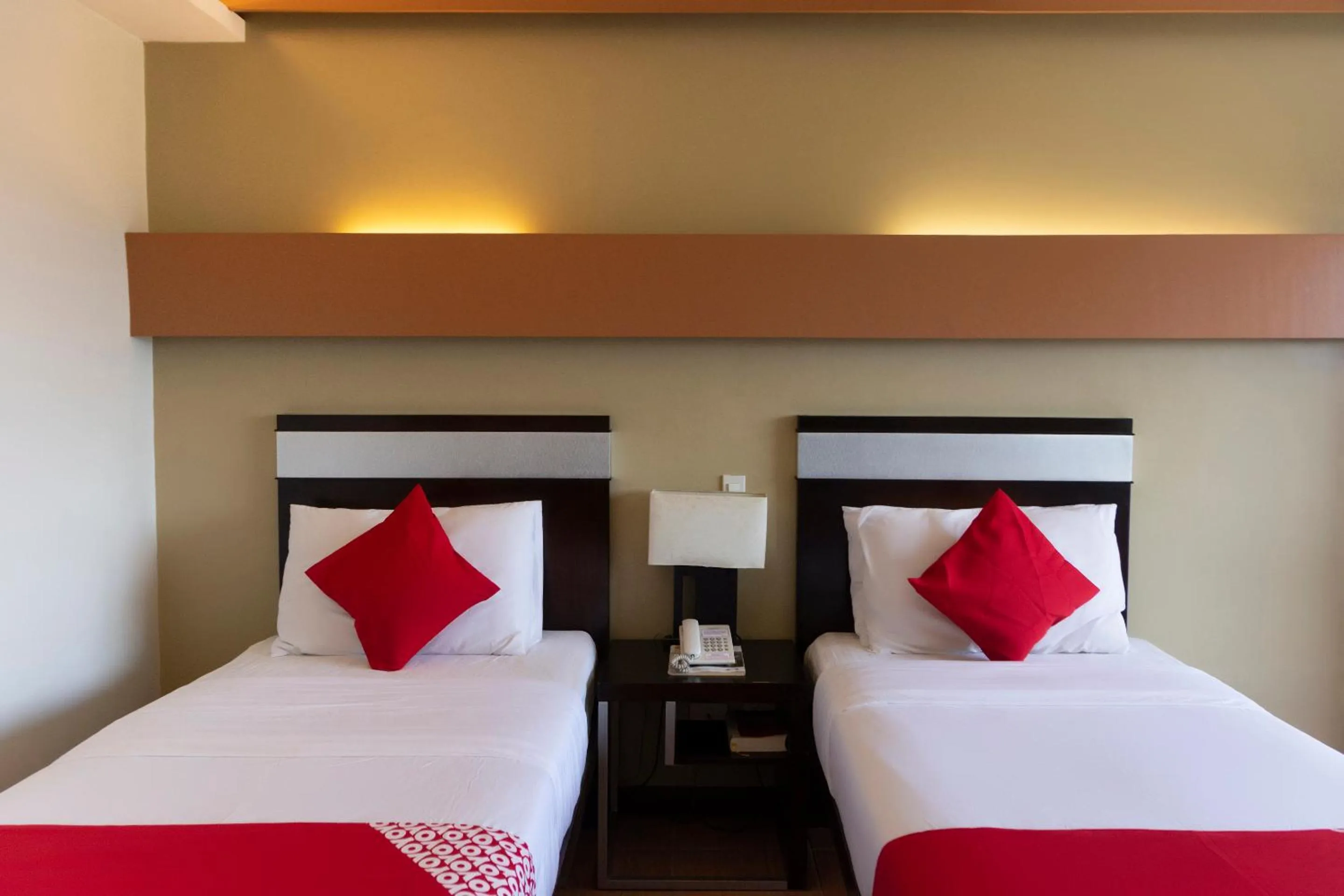 Bedroom, Bed in East View Hotel