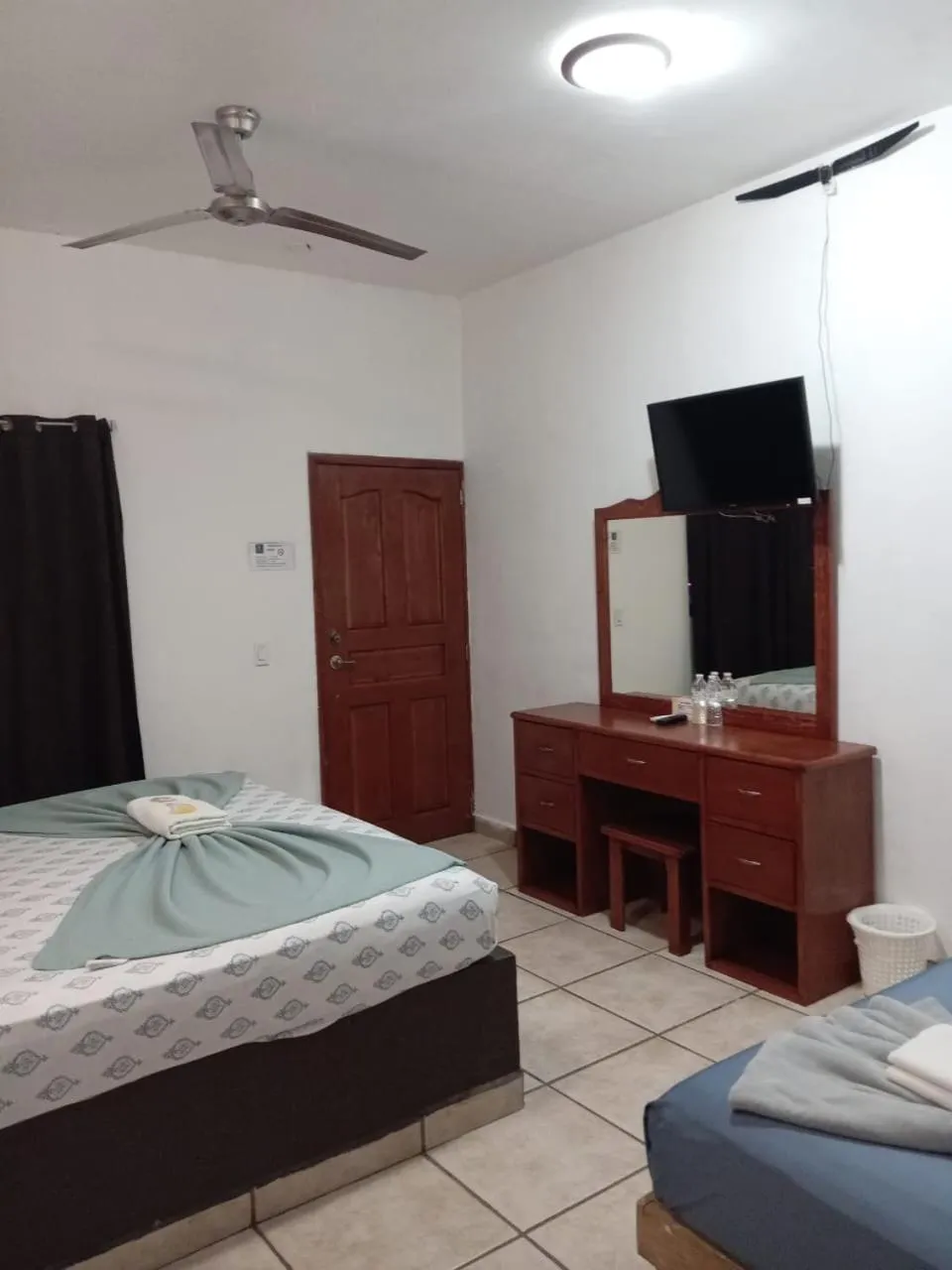 Bed in Hotel Colonos Los Cabos