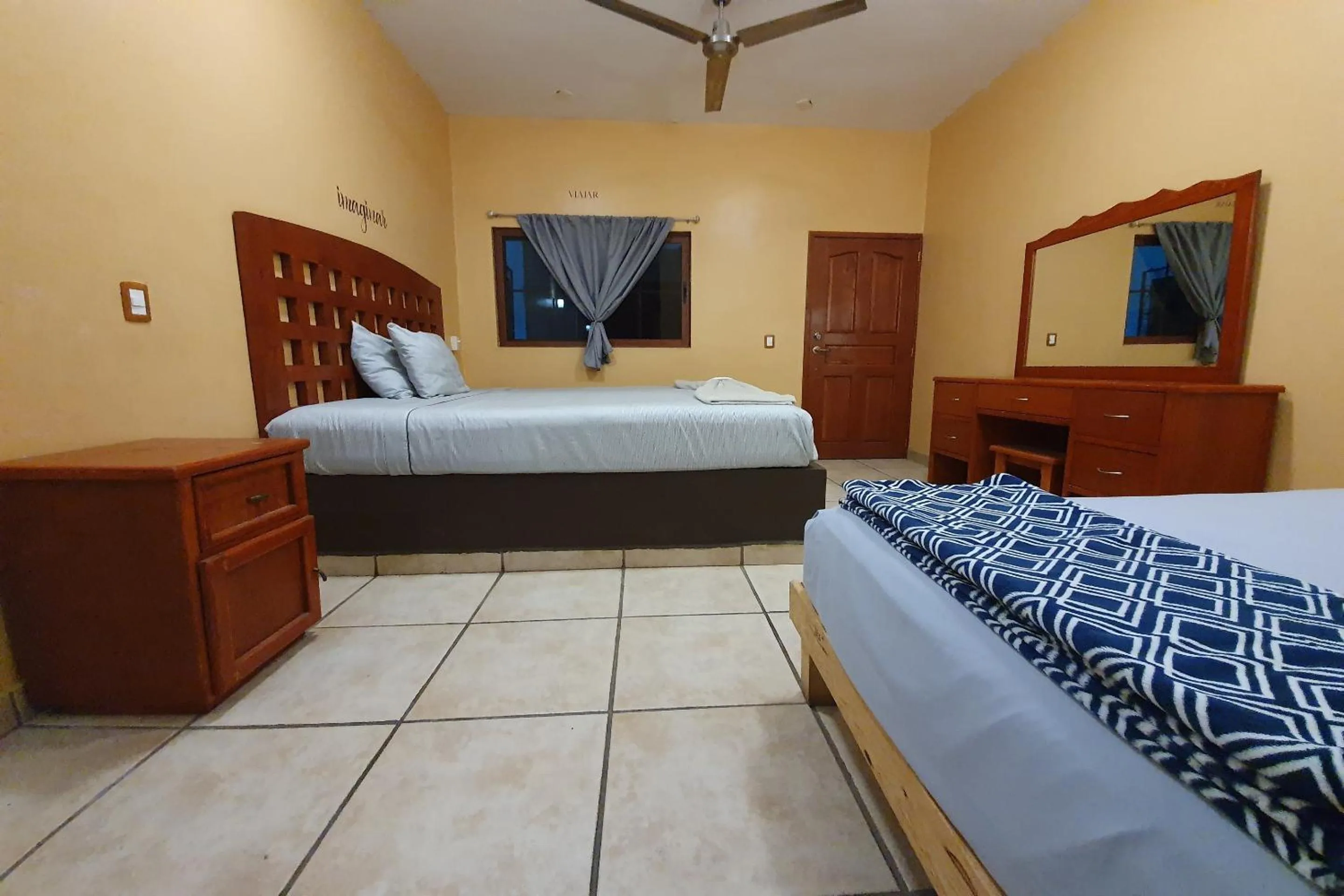 Bedroom, Bed in Hotel Colonos Los Cabos