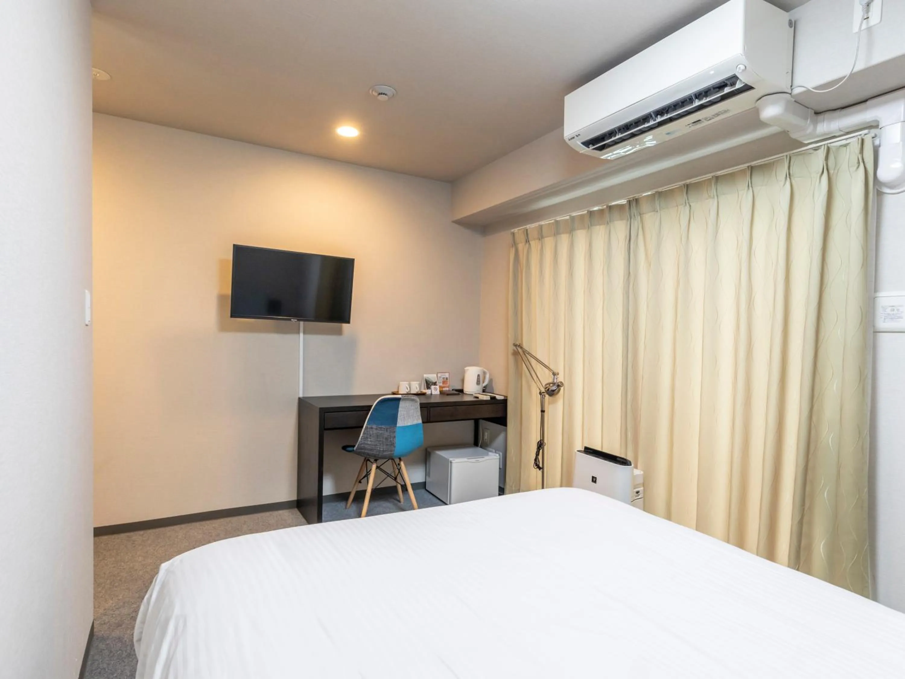 Photo of the whole room, Bed in Tabist Unihotel Midosuji Hommachi