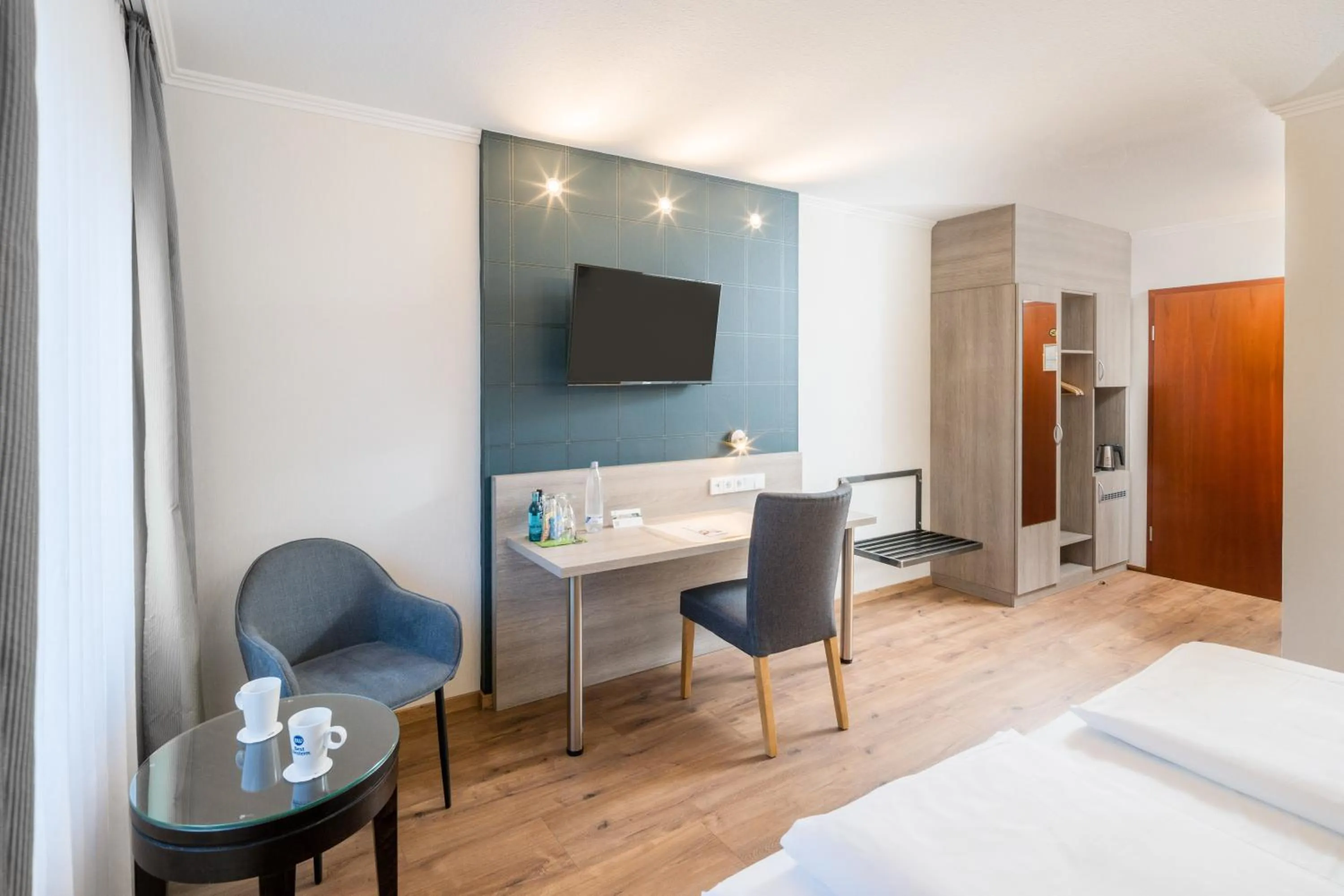 Photo of the whole room, Bed in Best Western Hotel Am Papenberg