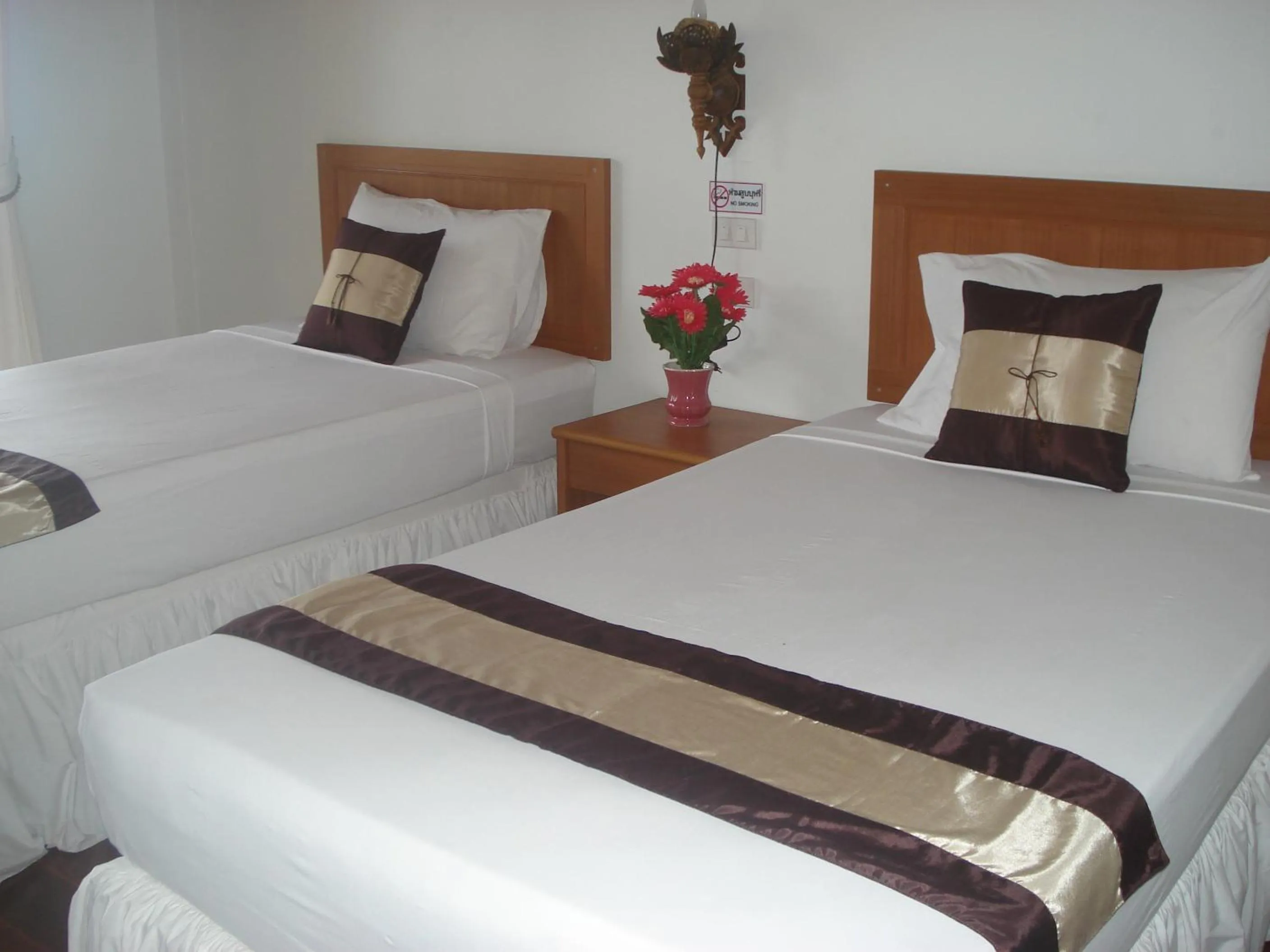 Bed in Haad Khuad Resort