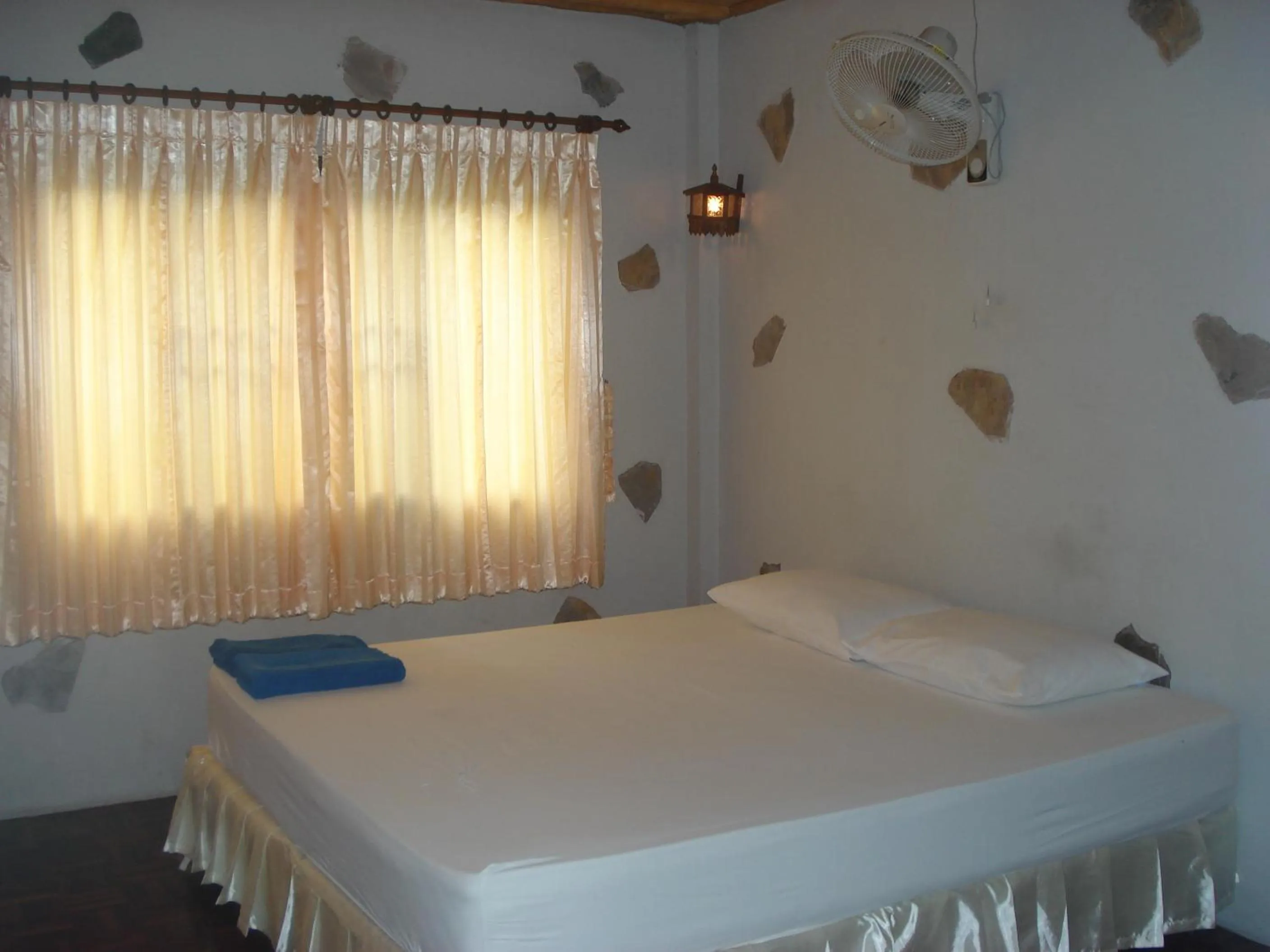 Bed in Haad Khuad Resort