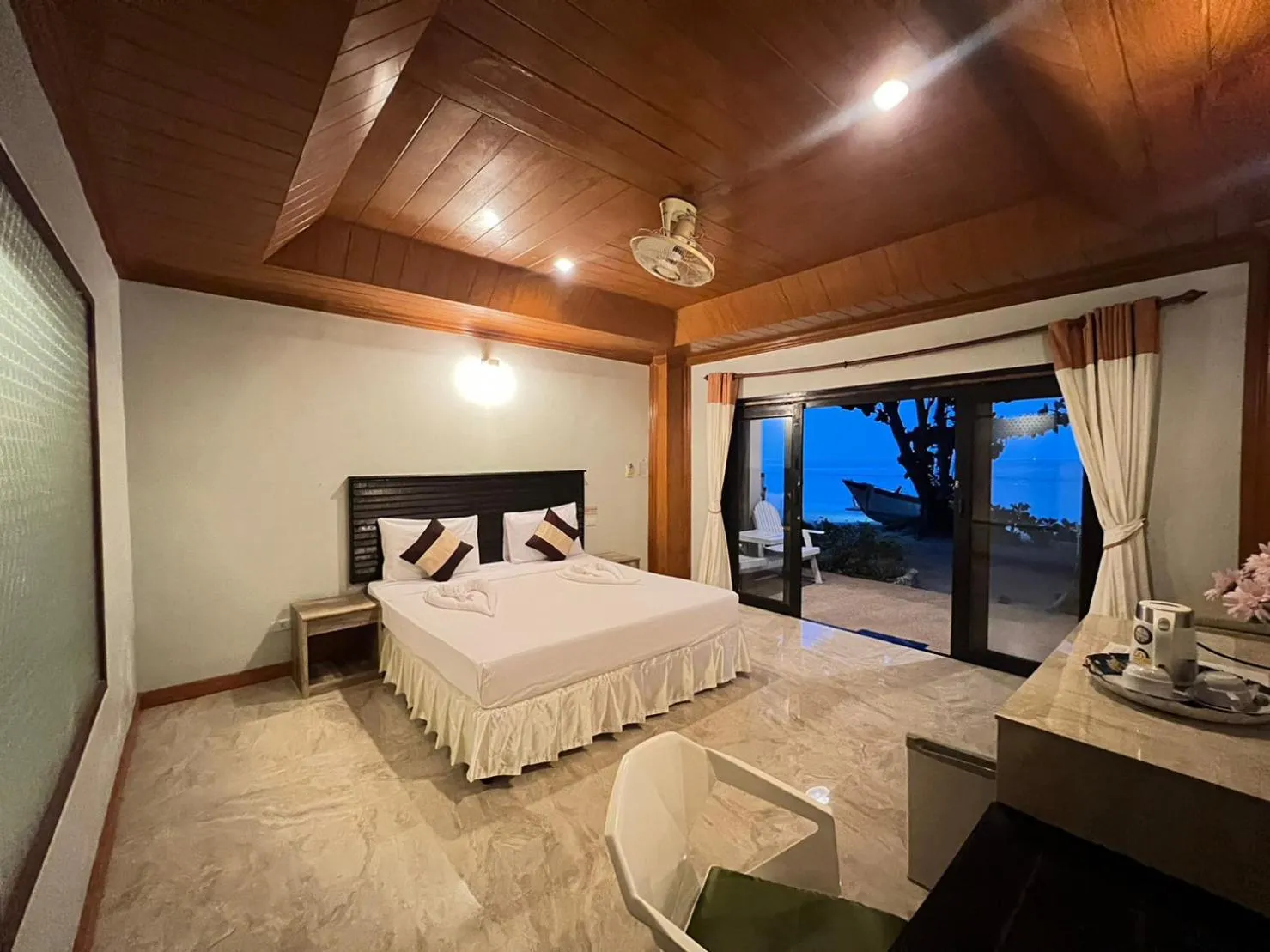 Balcony/Terrace in Haad Khuad Resort