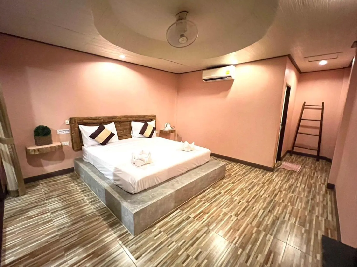 Coffee/tea facilities in Haad Khuad Resort