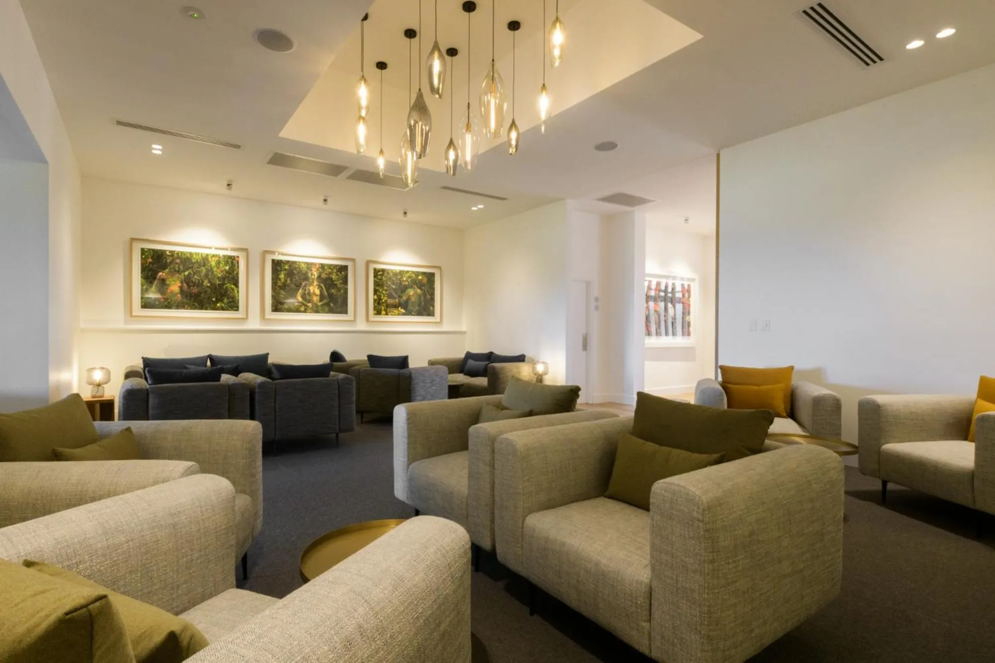 Lounge or bar in The Louise