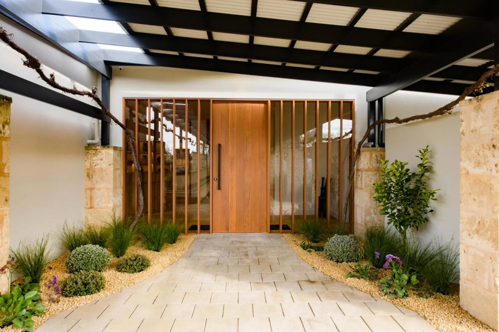 Facade/entrance in The Louise