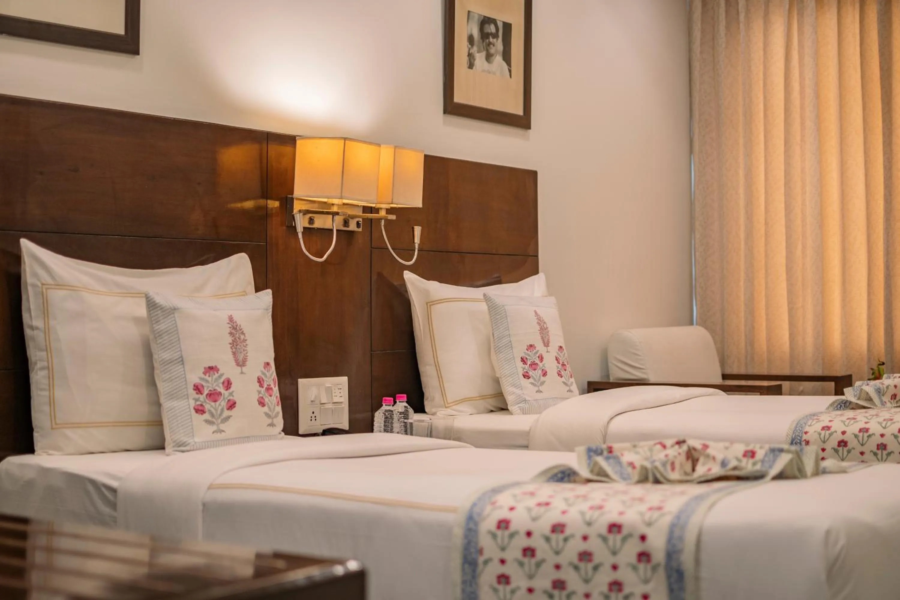 Bed in Hotel Clarks Collection Vadodara
