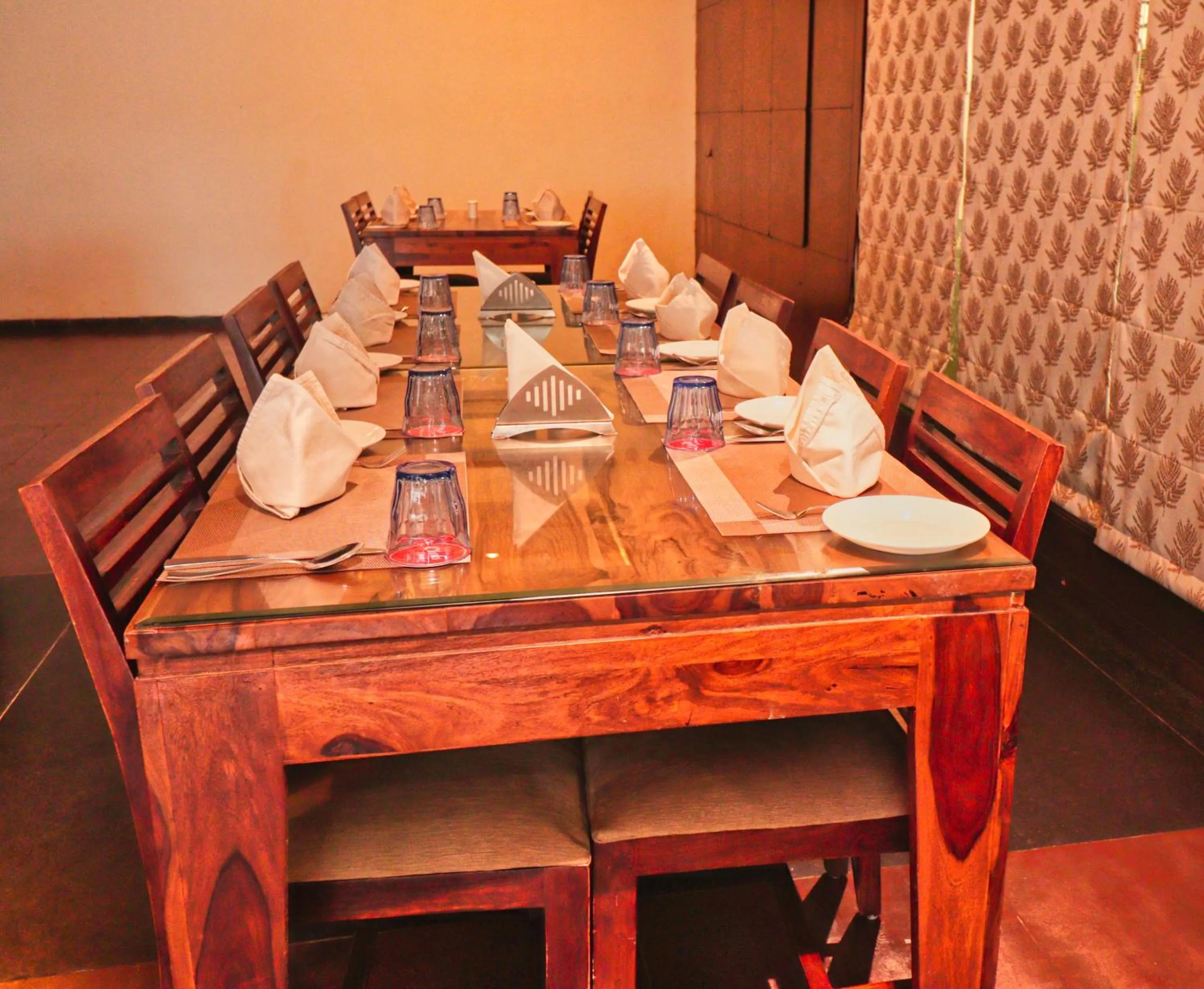 Dining area in Hotel Clarks Collection Vadodara