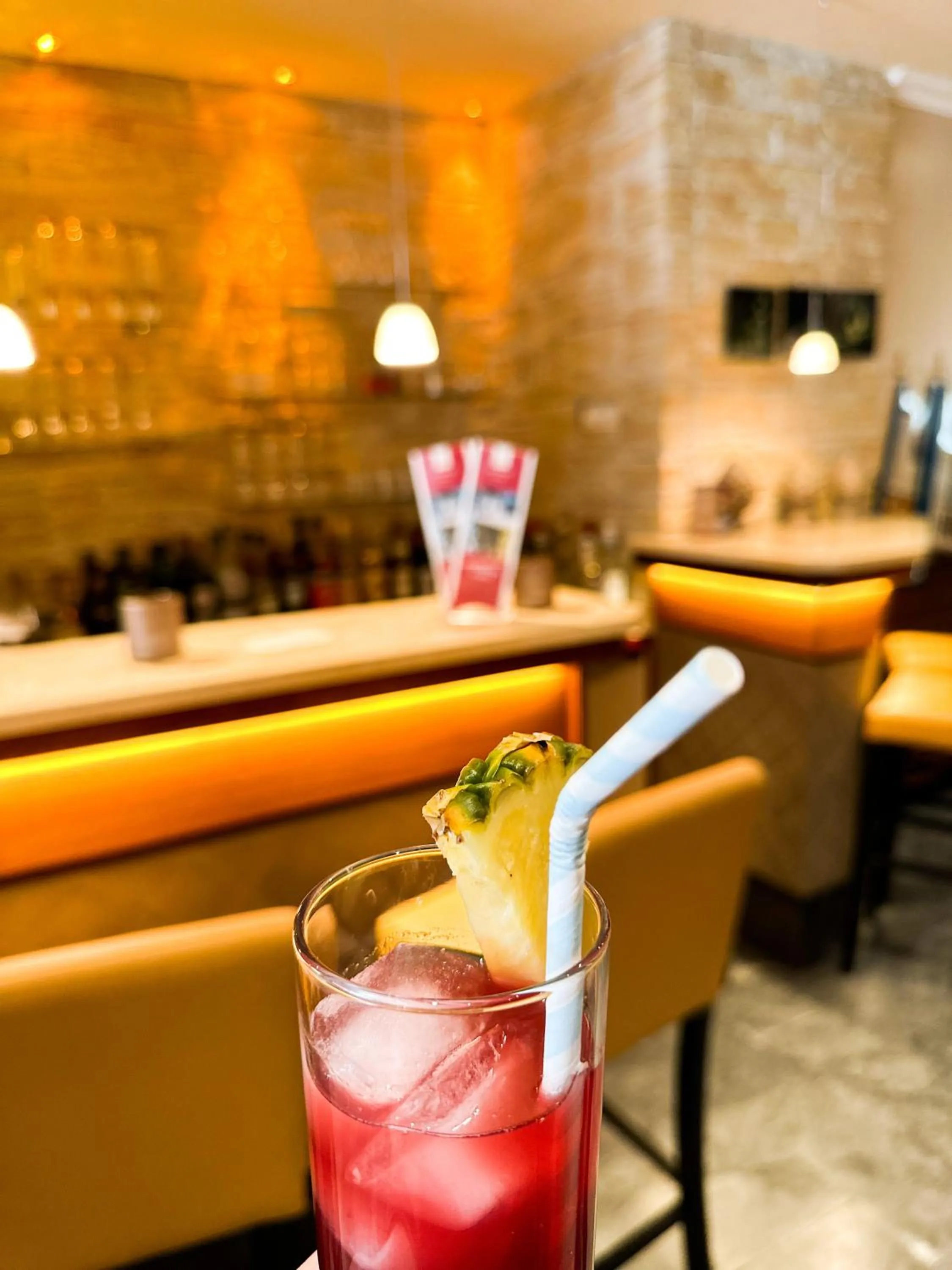 Lounge or bar in City Hotel Ost am Kö